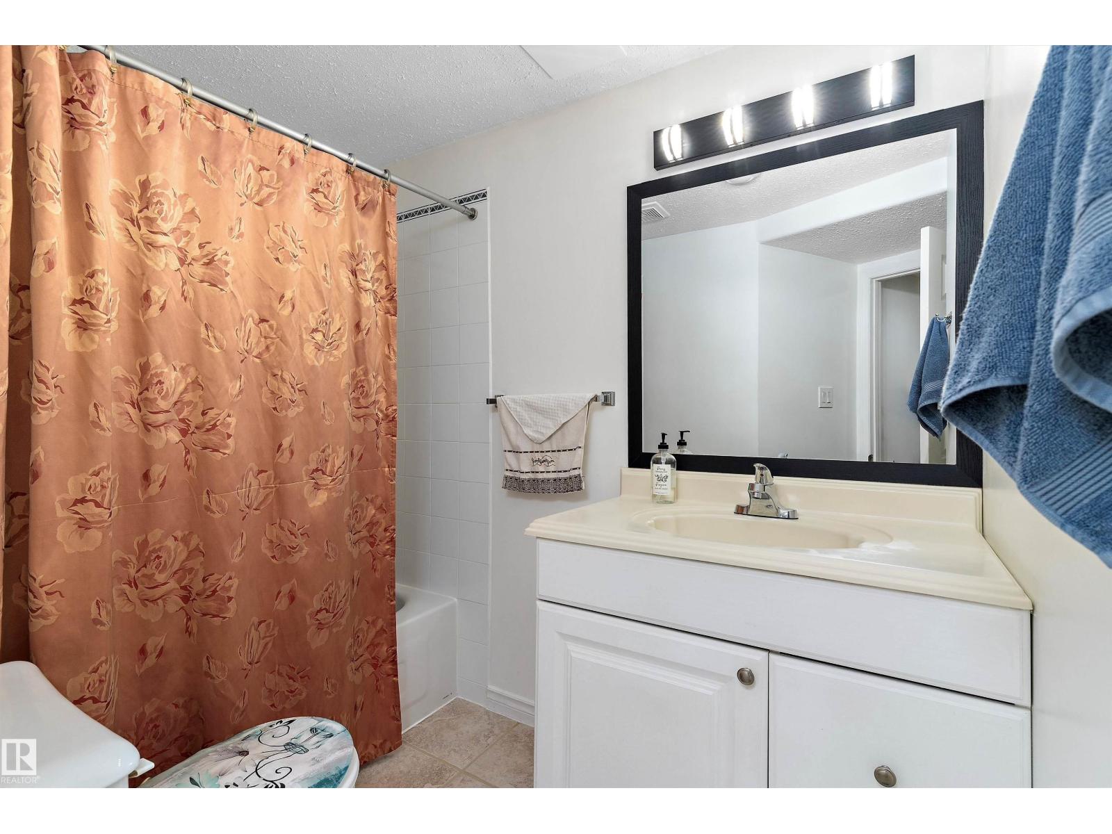 12711 128 ST NW, Edmonton