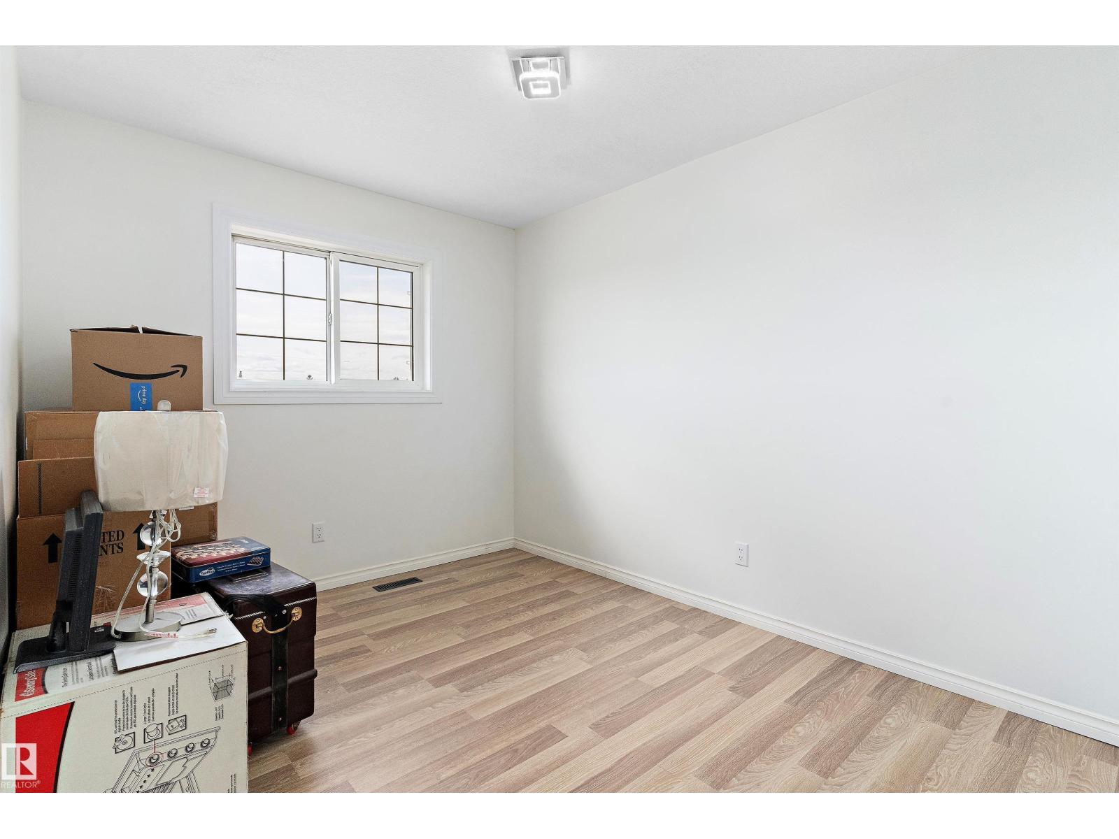 12711 128 ST NW, Edmonton