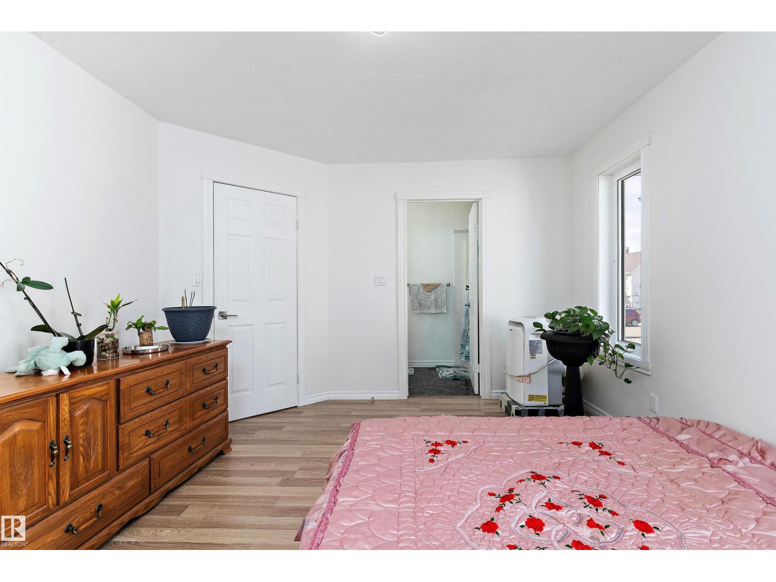 12711 128 ST NW, Edmonton