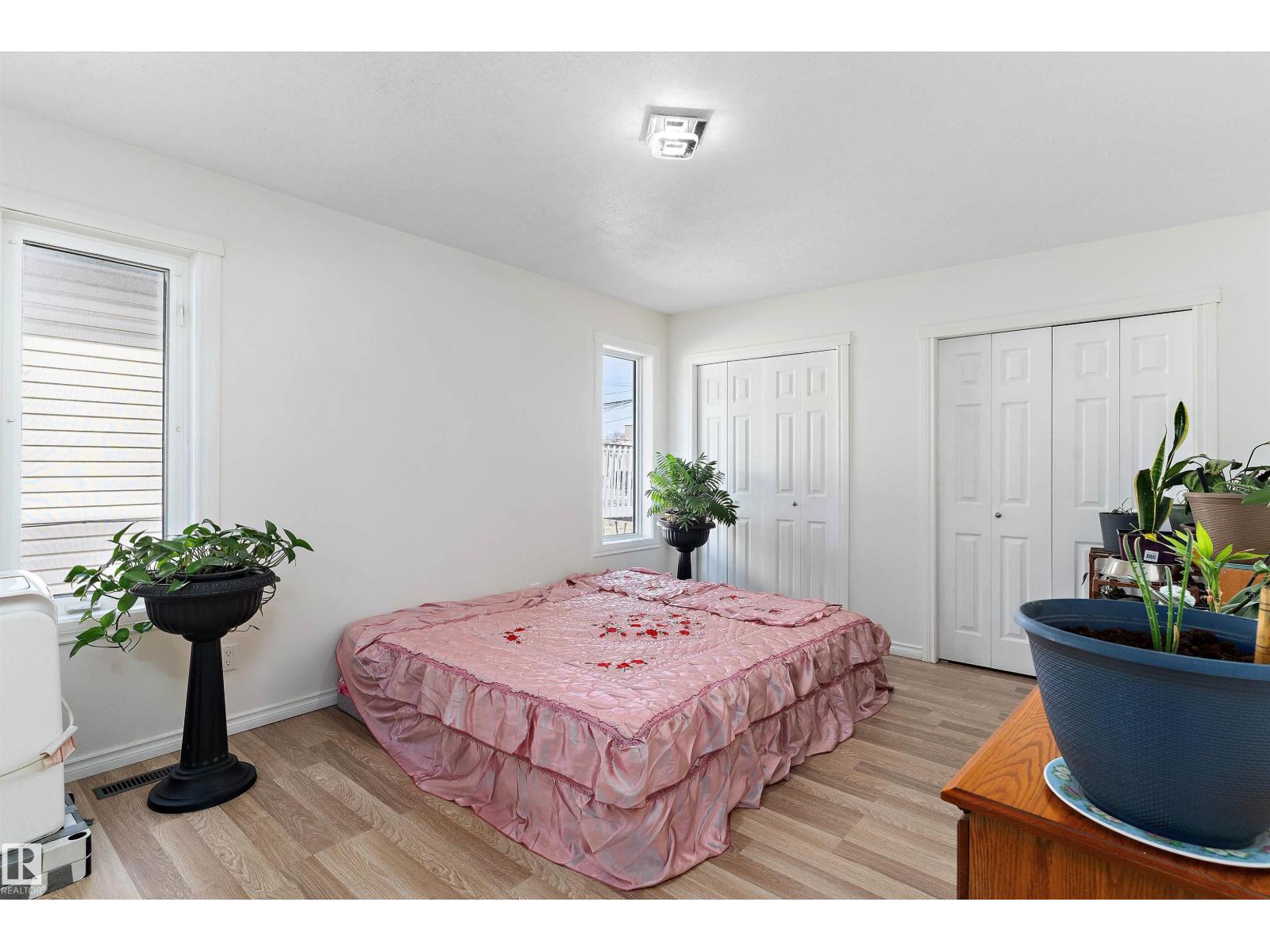 12711 128 ST NW, Edmonton