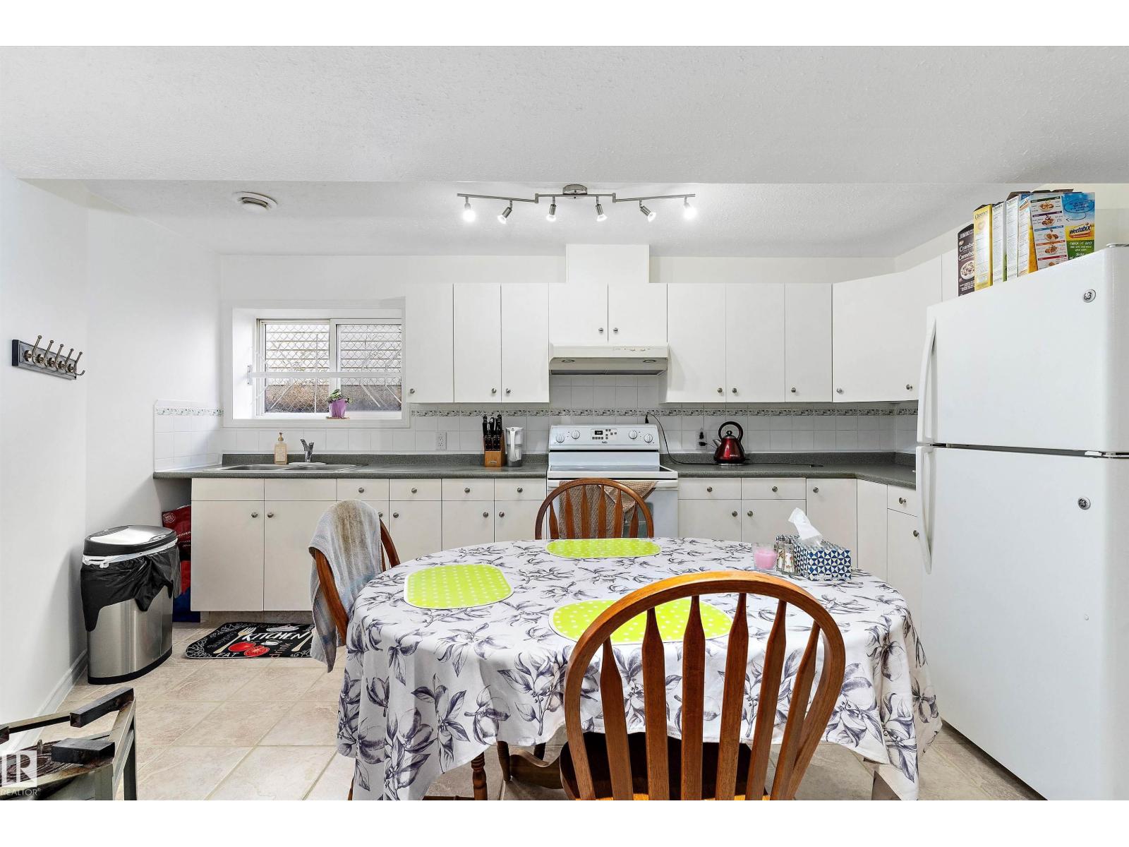 12711 128 ST NW, Edmonton