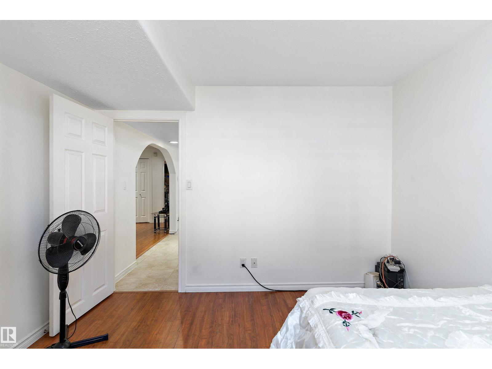 12711 128 ST NW, Edmonton