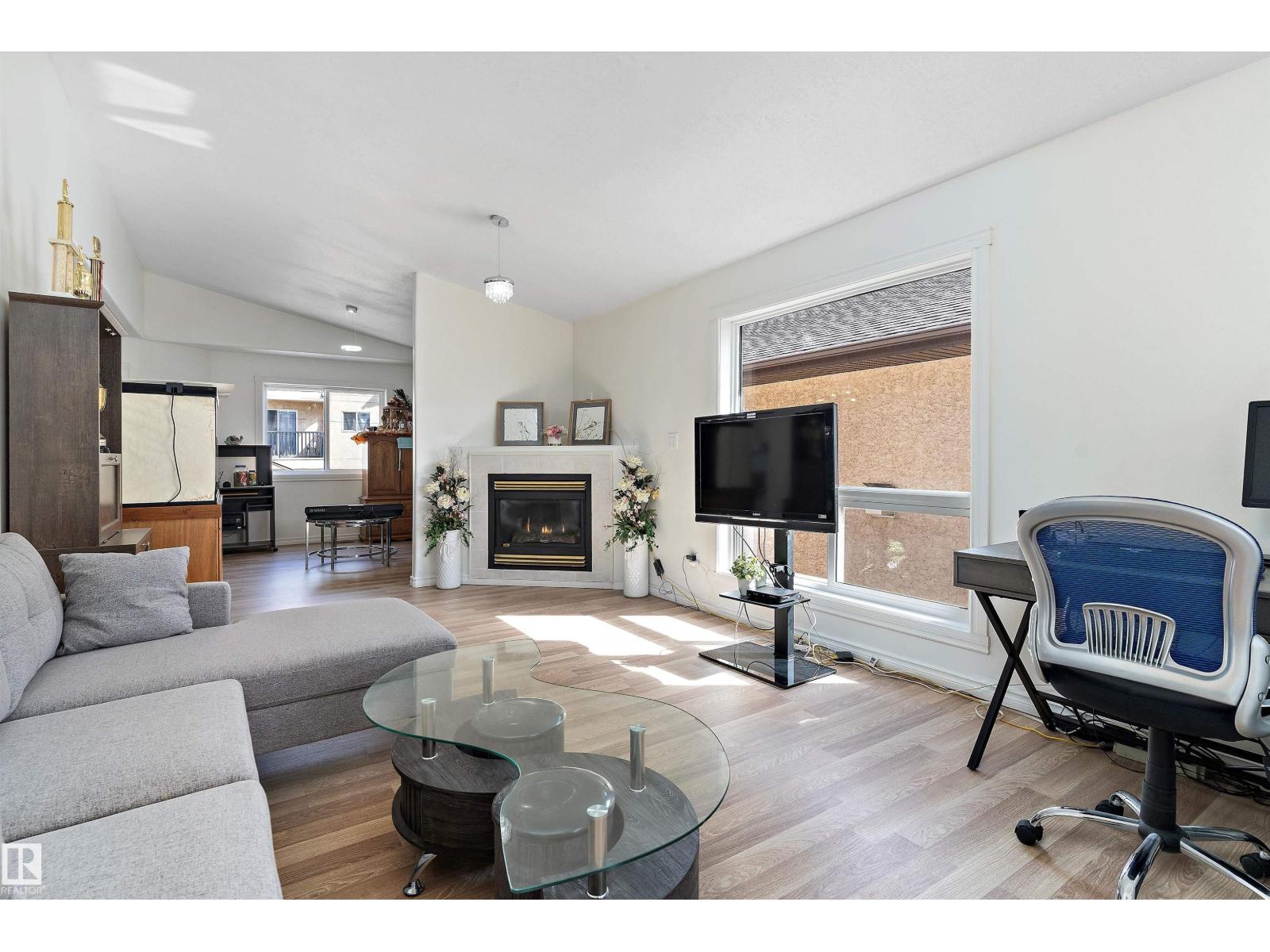 12711 128 ST NW, Edmonton