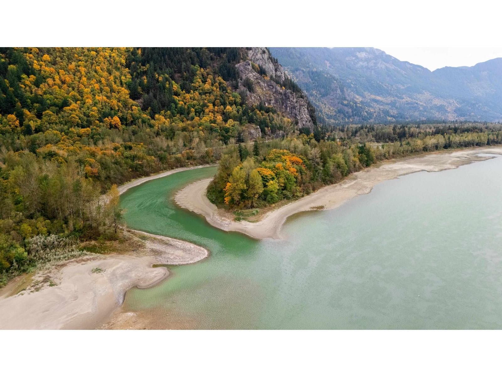 SE 1/4 VASASUS ISLAND, Agassiz, Agassiz