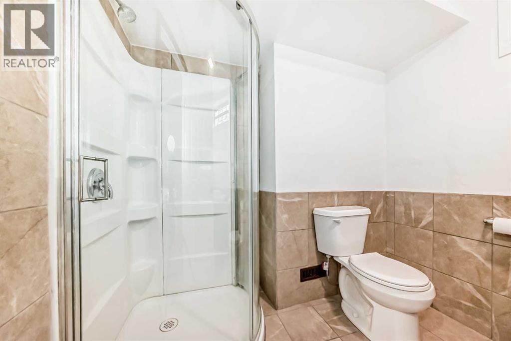 Single Family House for Sale in  Bermuda Drive NW Beddington Heights Calgary 