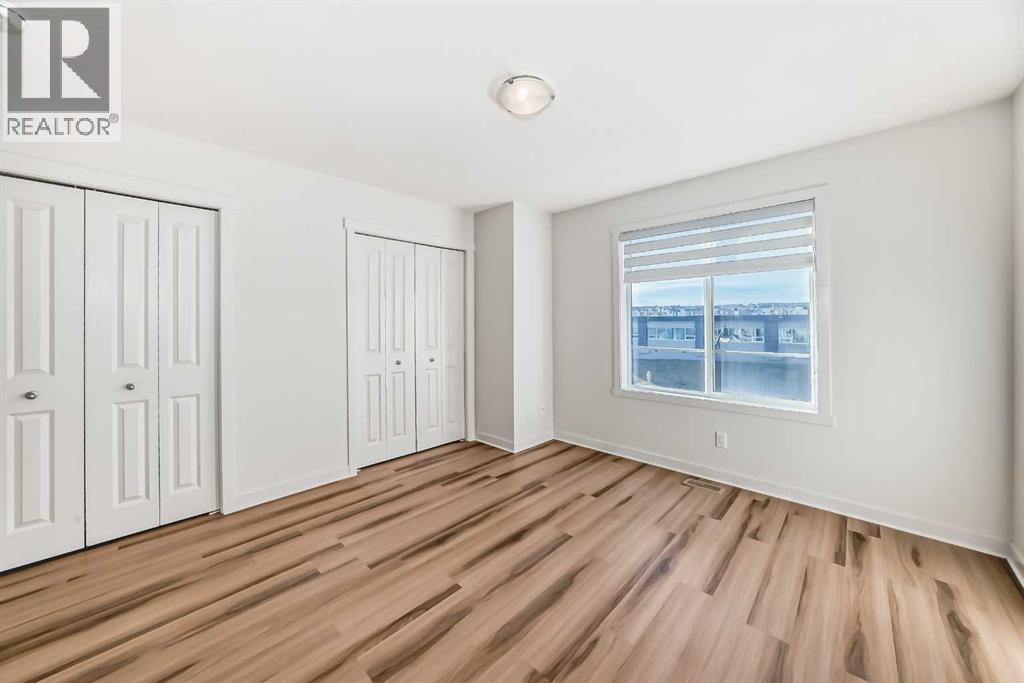 Single Family House for Sale in  Sherwood Boulevard NW Sherwood Calgary 