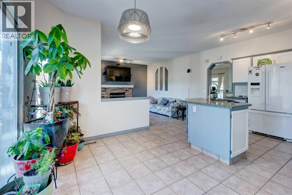 Single Family House for Sale in  MT CORNWALL Circle SE McKenzie Lake Calgary 