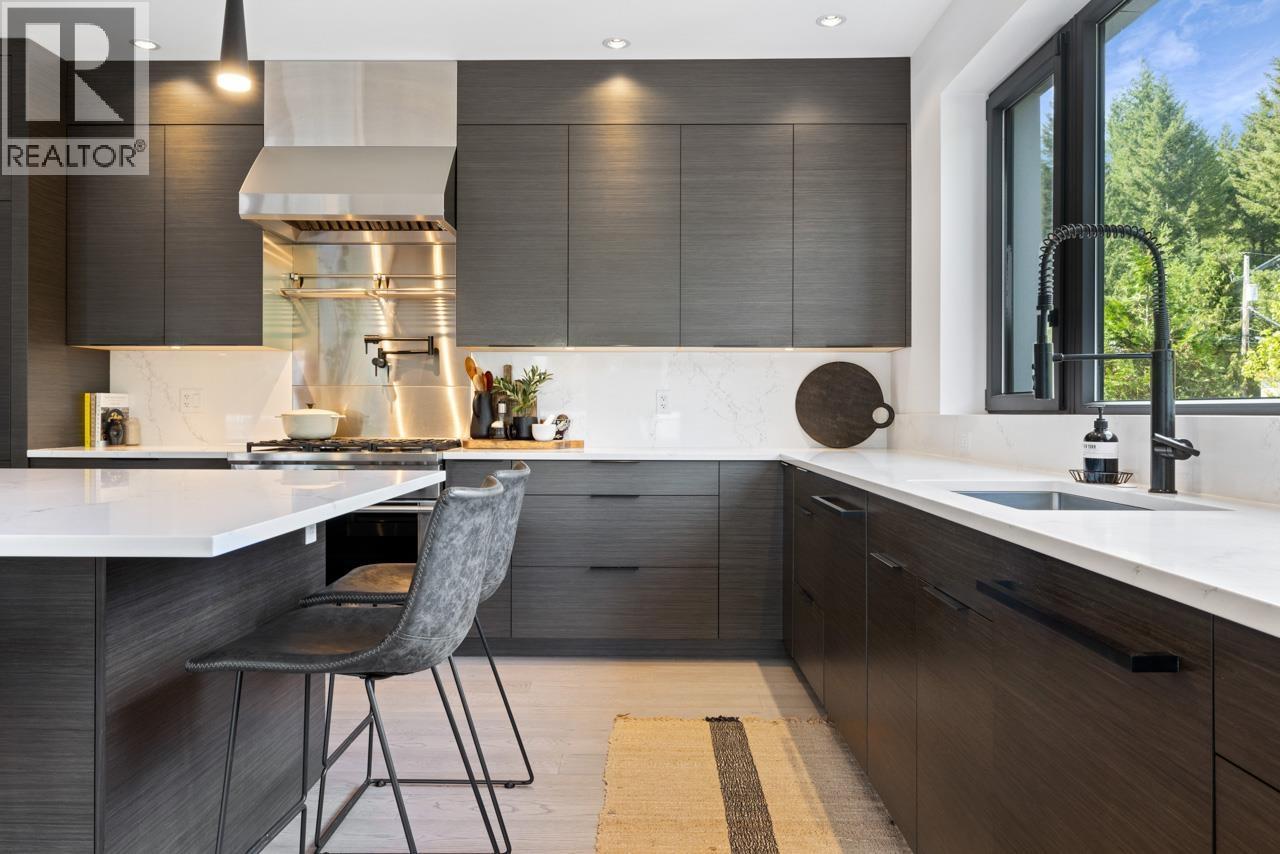 8328 NEEDLES DRIVE, Whistler