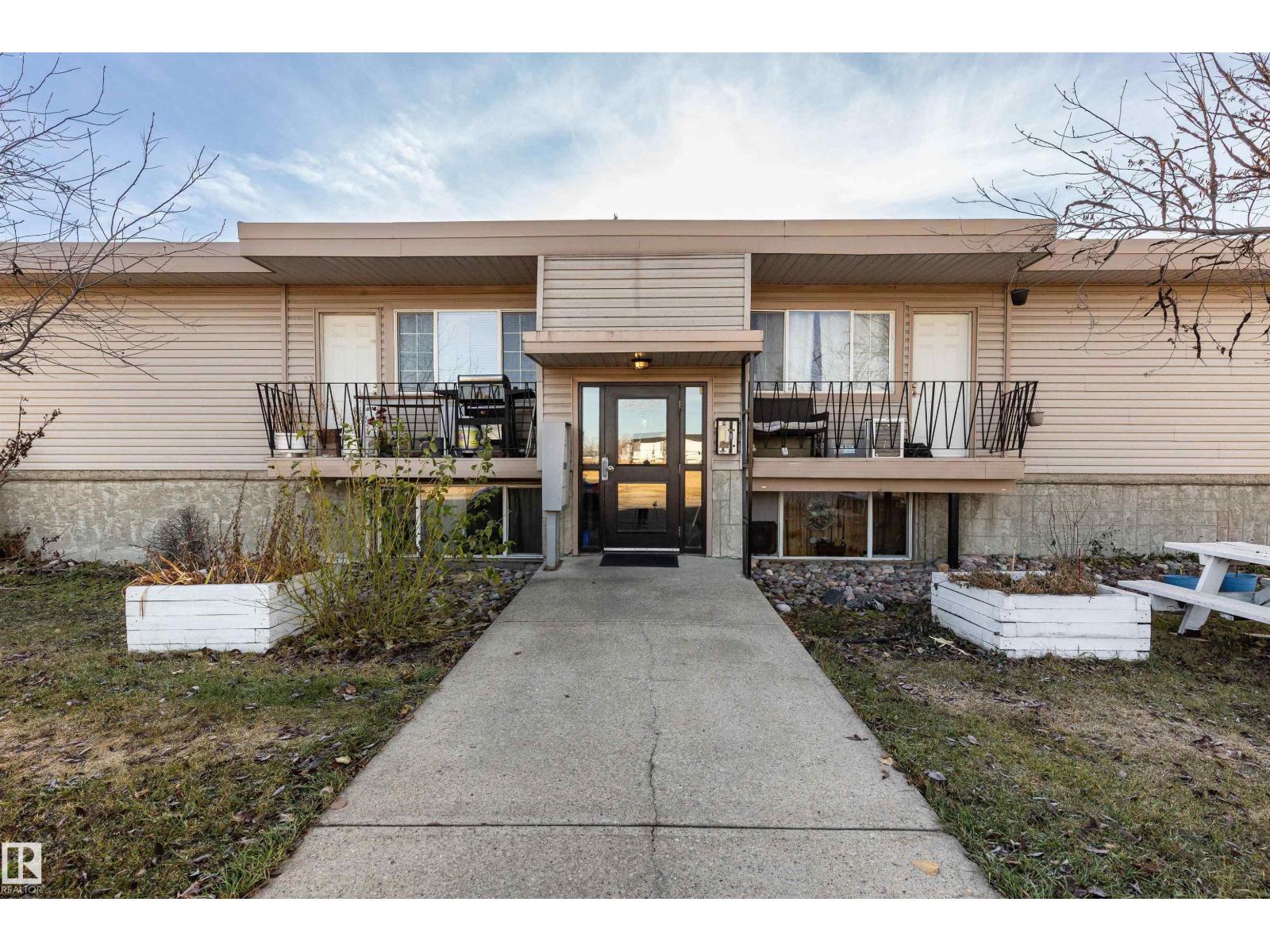 #6 15431 93 AV NW, Edmonton