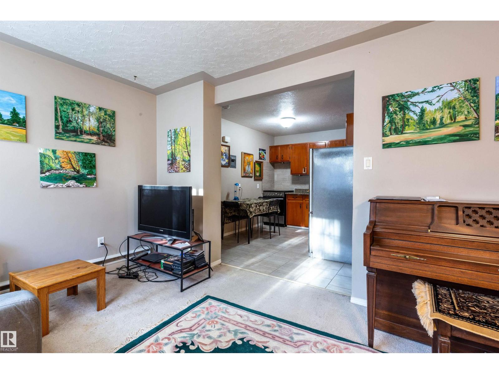 #6 15431 93 AV NW, Edmonton