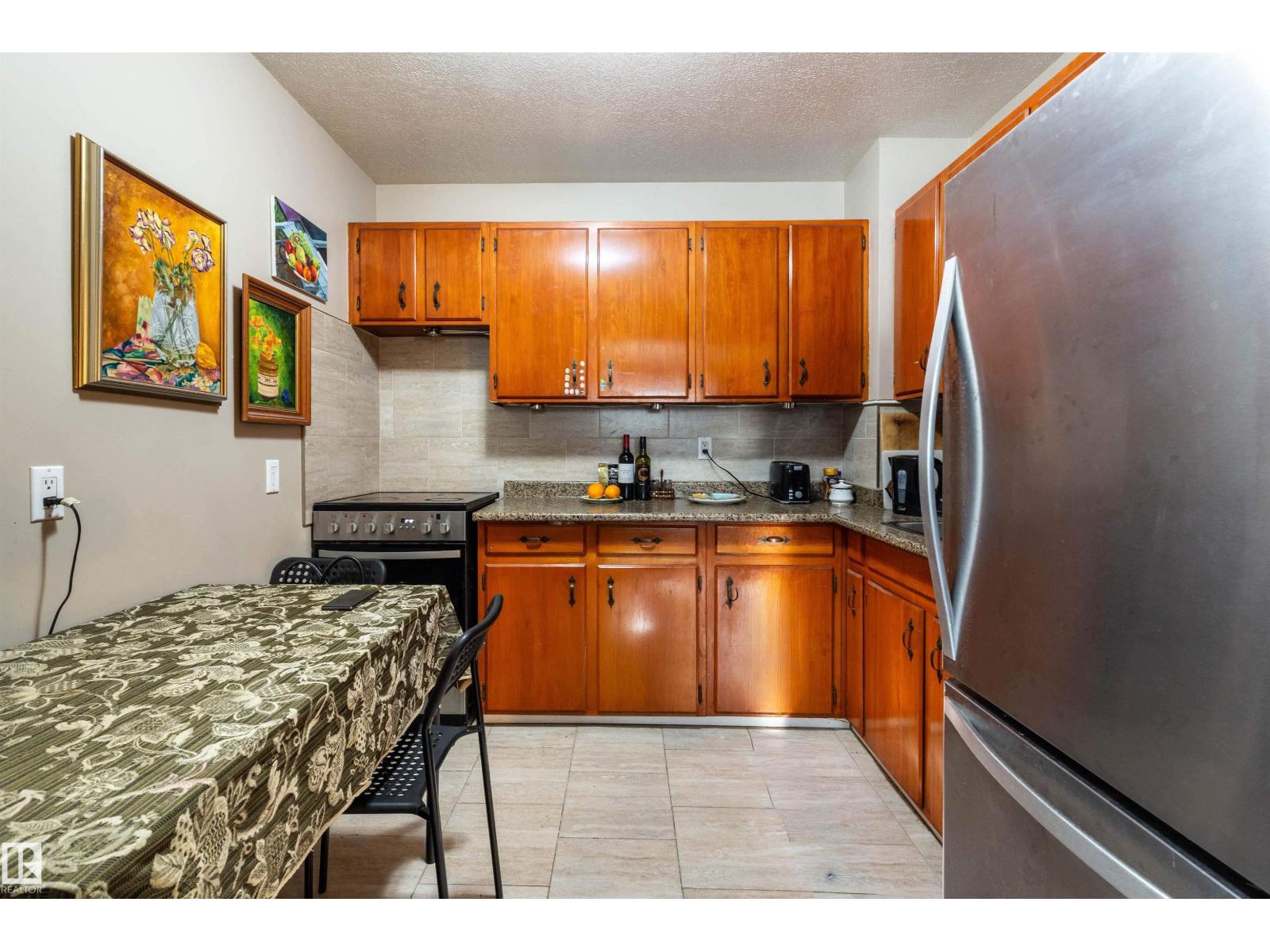 #6 15431 93 AV NW, Edmonton