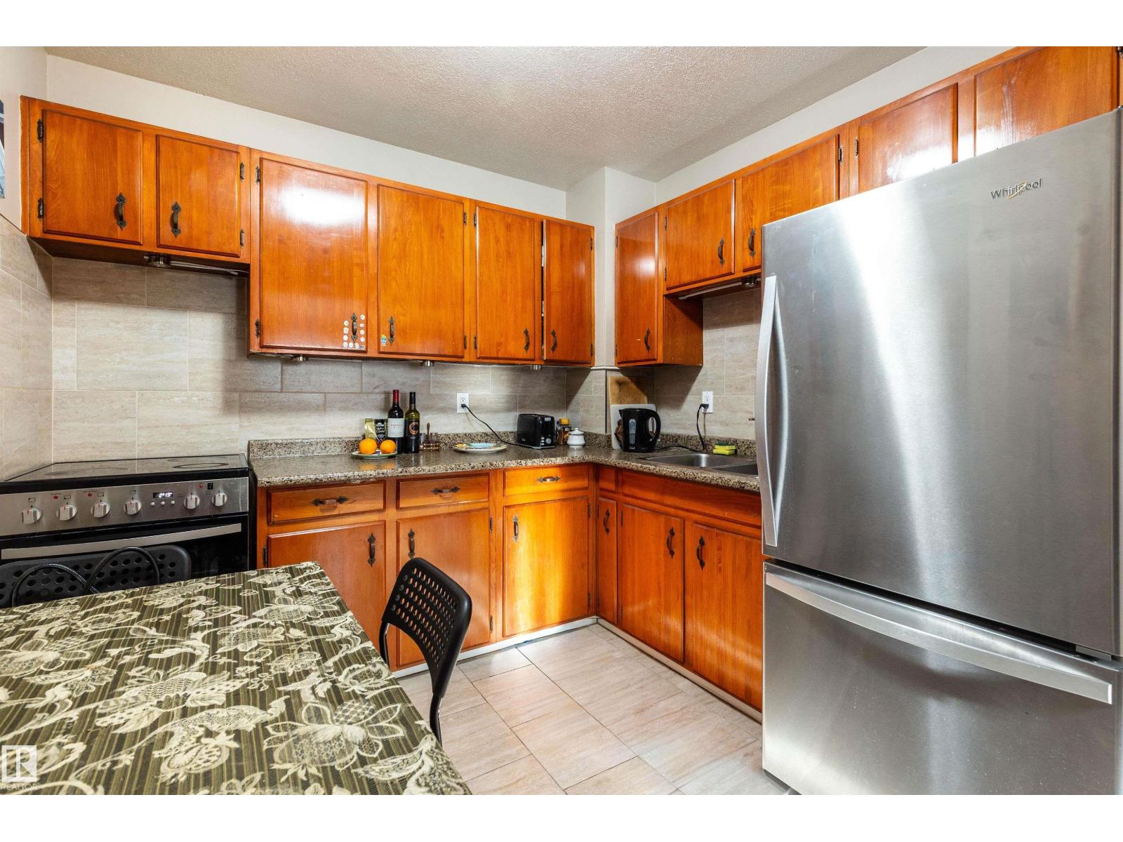 #6 15431 93 AV NW, Edmonton