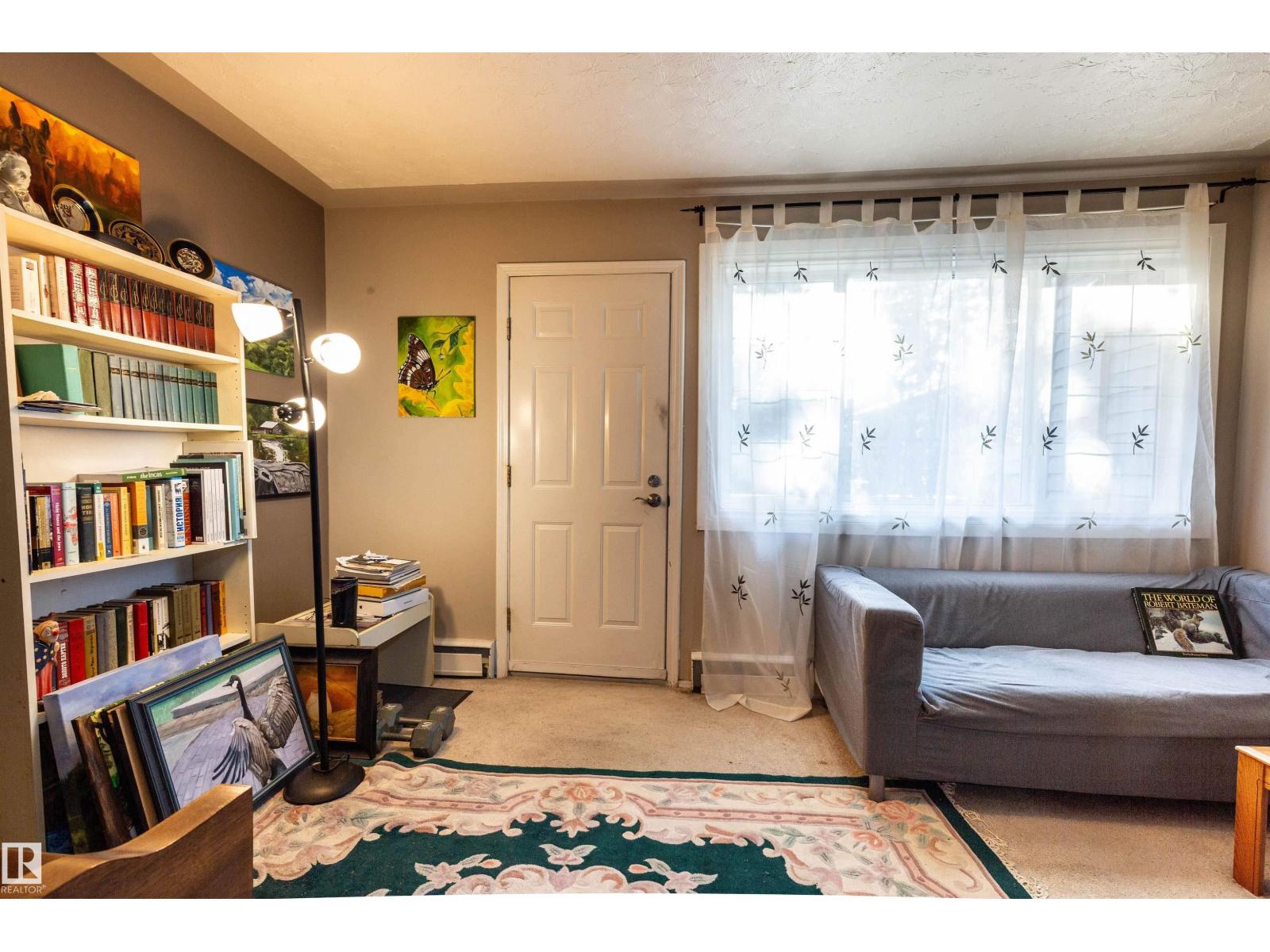 #6 15431 93 AV NW, Edmonton