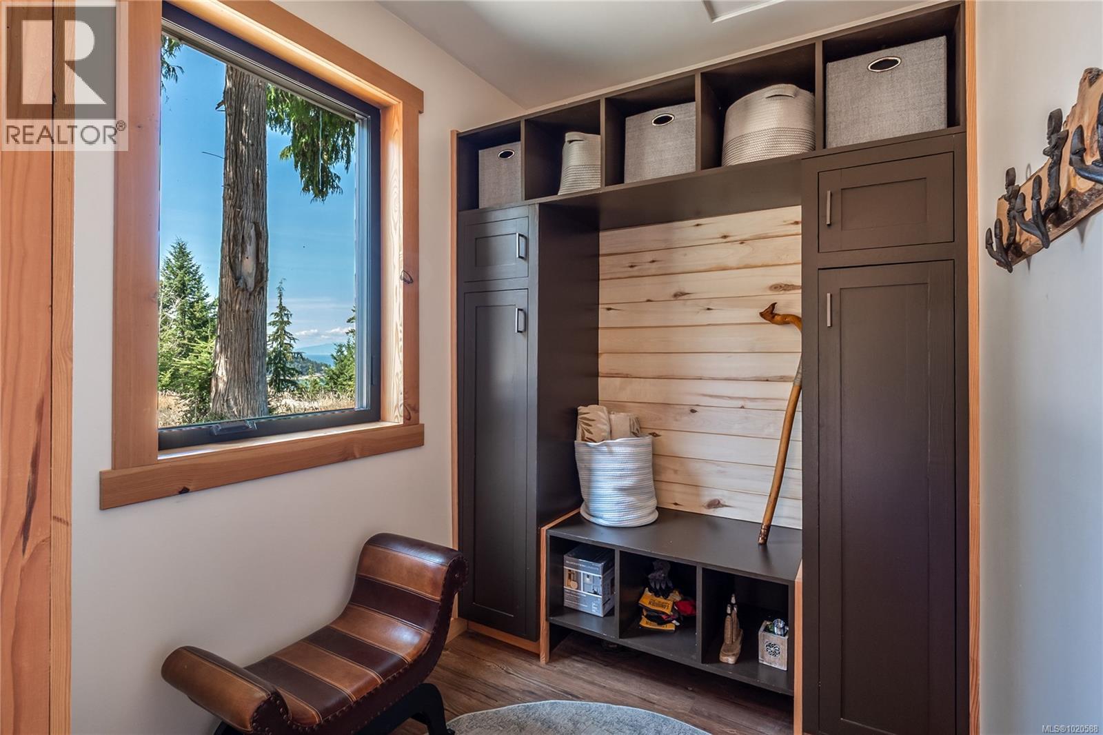 573 Horseshoe Rd, Gabriola Island