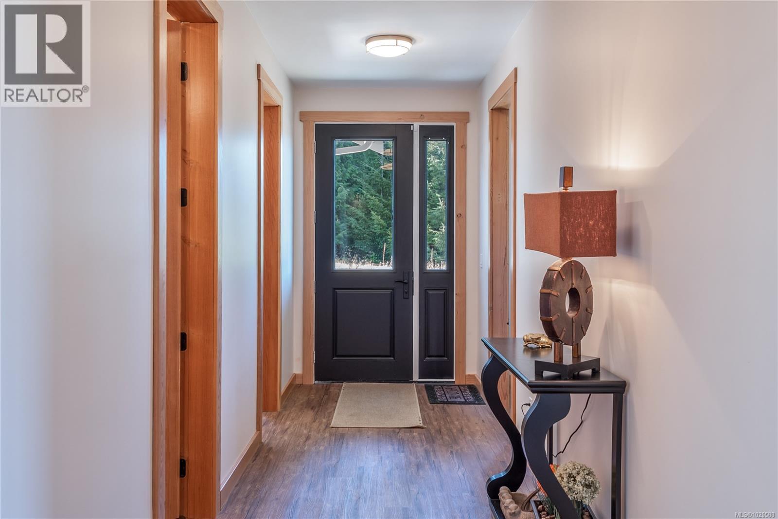 573 Horseshoe Rd, Gabriola Island