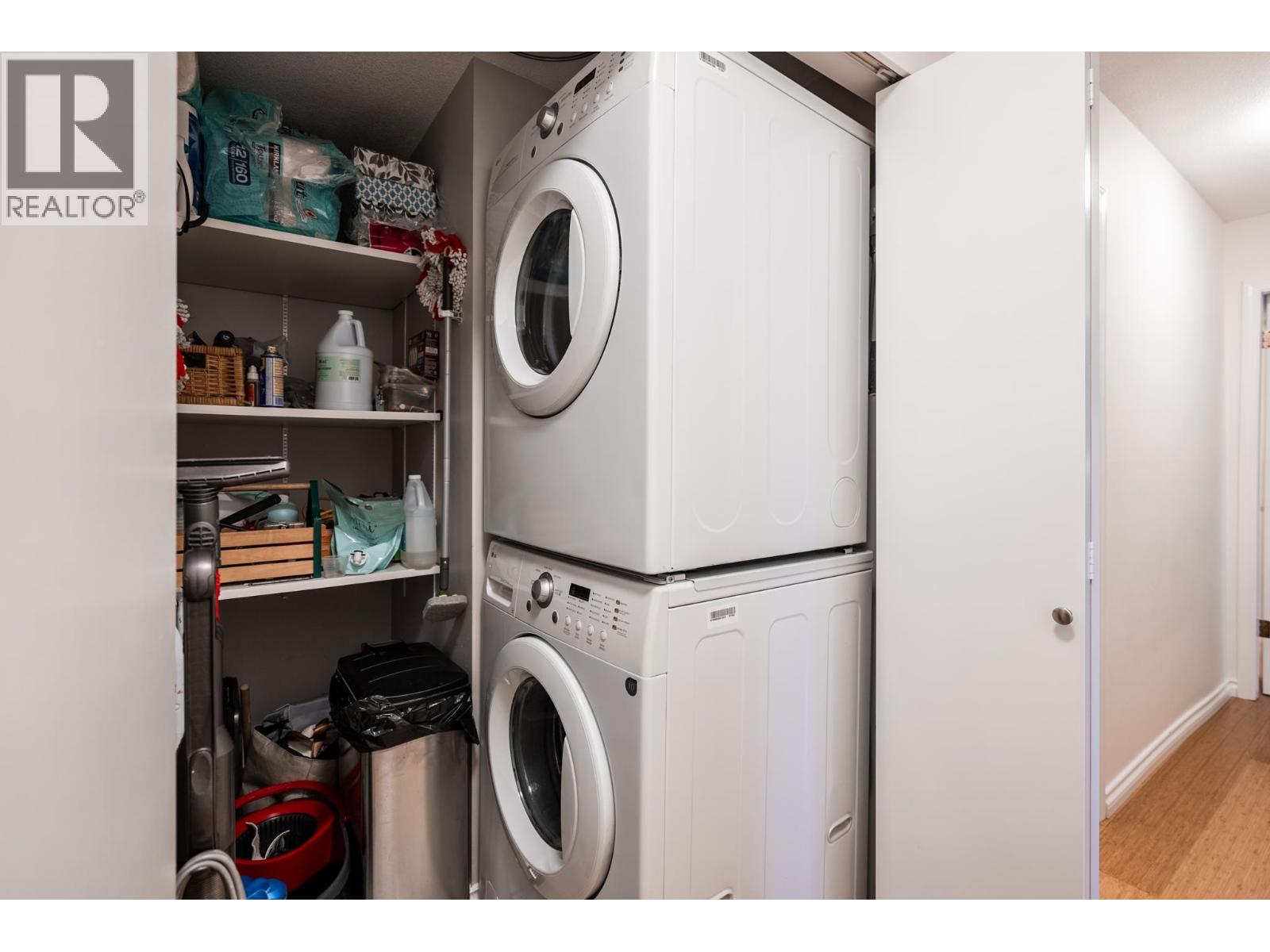 320 1220 LASALLE PLACE, Coquitlam