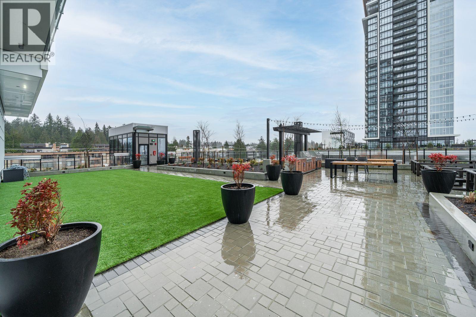 303 505 NELSON STREET, Coquitlam