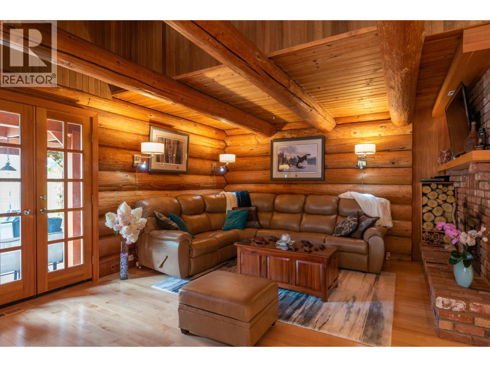  906 JAMES Road, Shoreacres