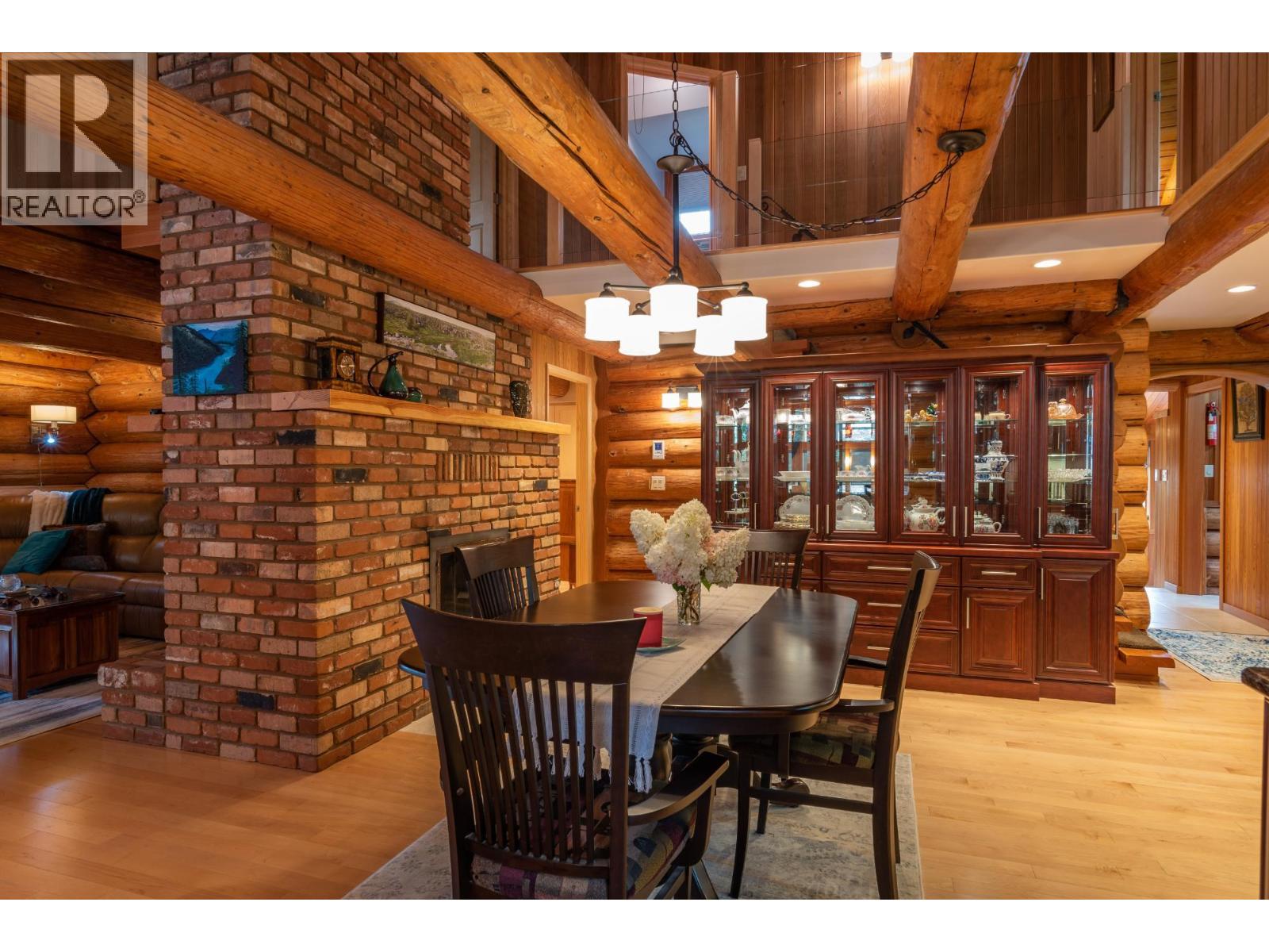  906 JAMES Road, Shoreacres