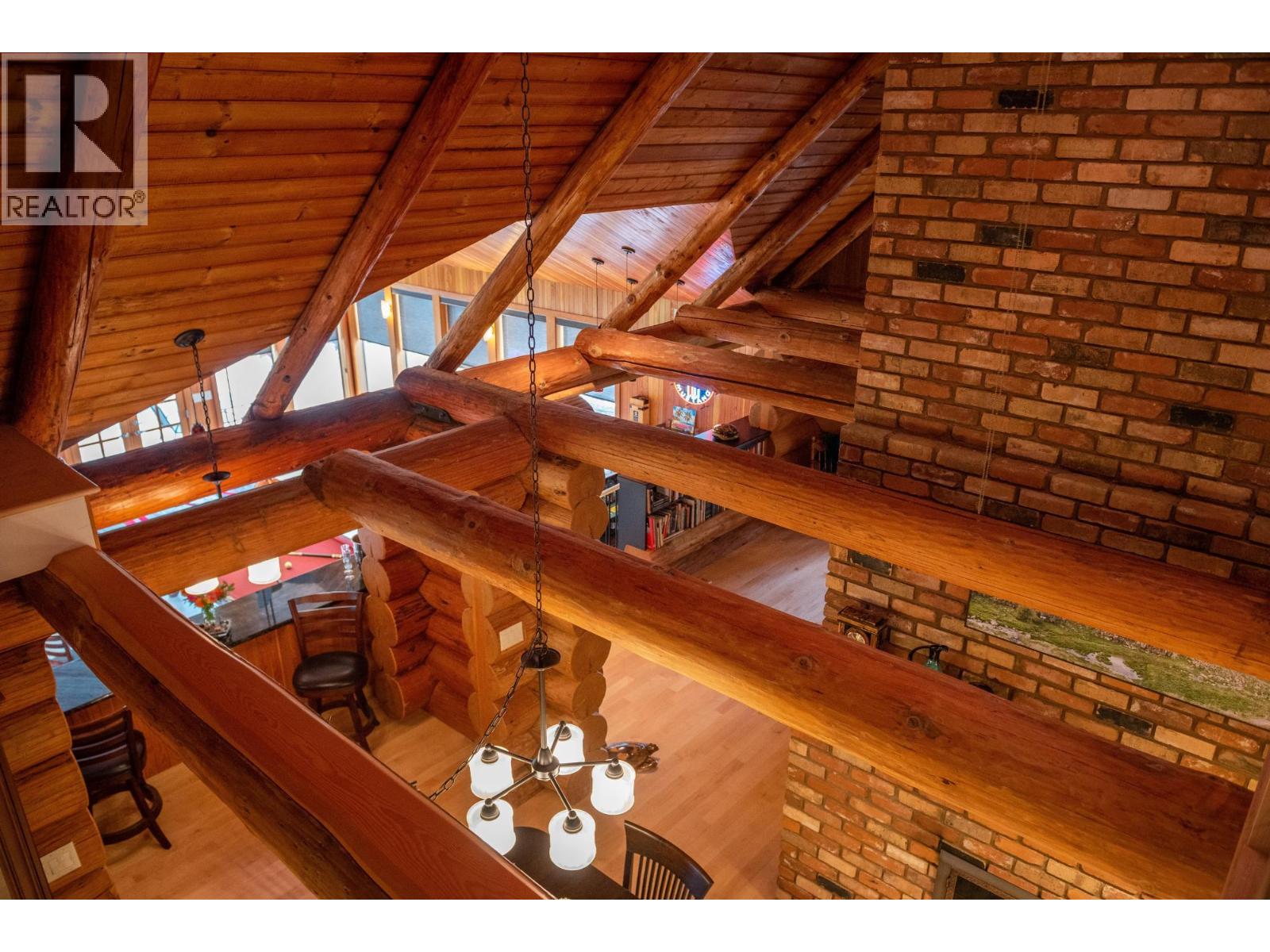  906 JAMES Road, Shoreacres