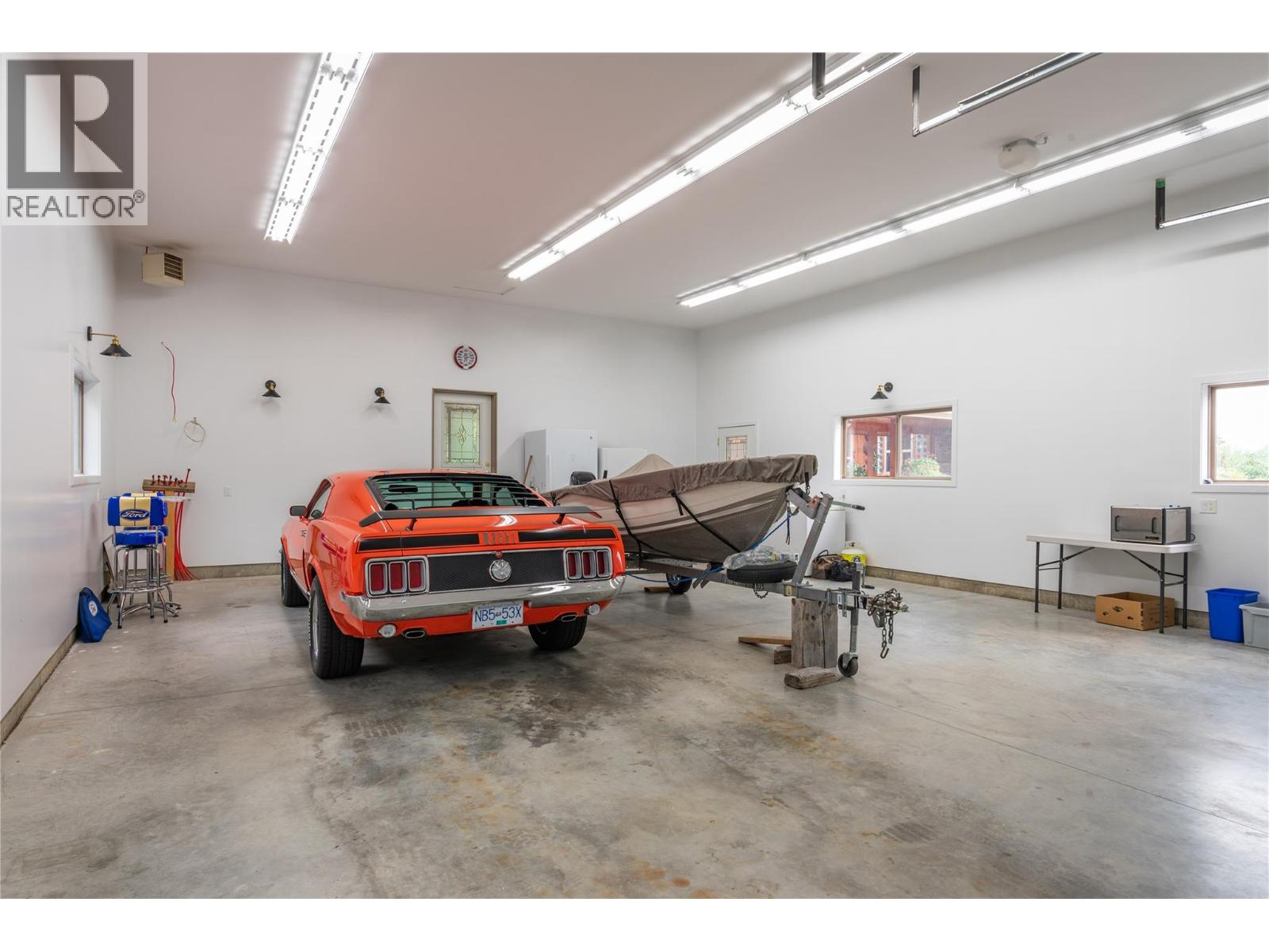  906 JAMES Road, Shoreacres