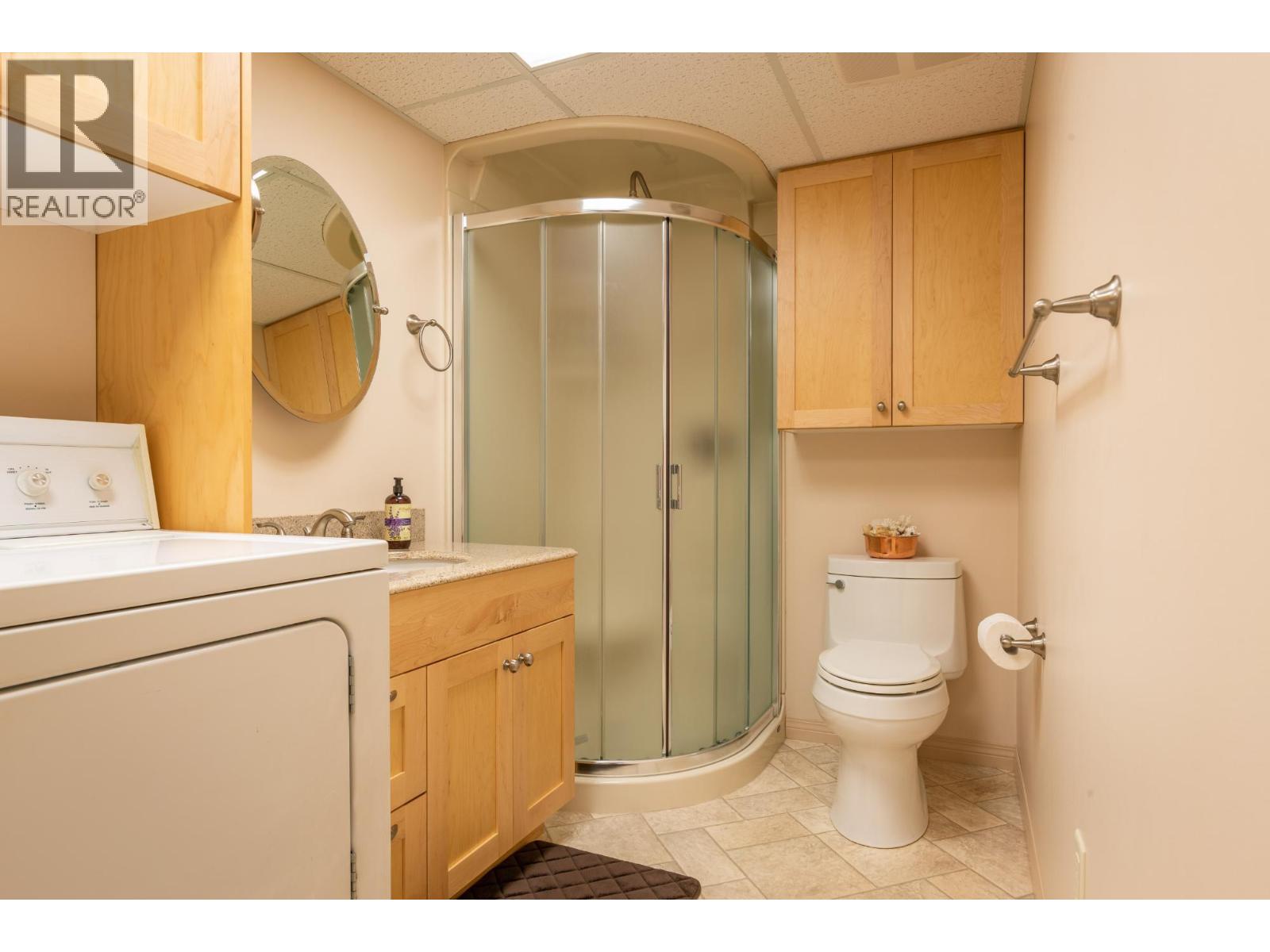  906 JAMES Road, Shoreacres