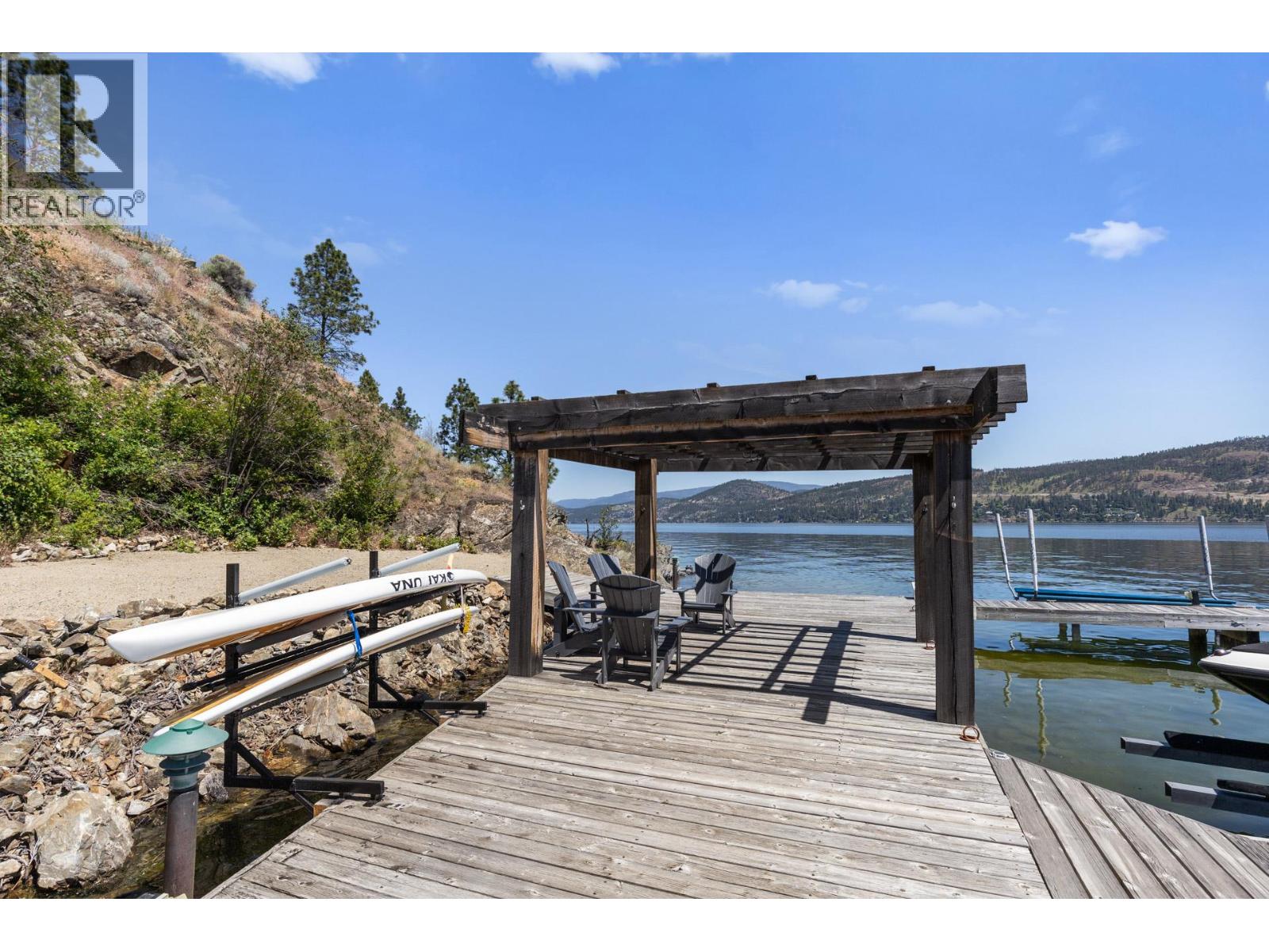  695 Westside Road North, Kelowna