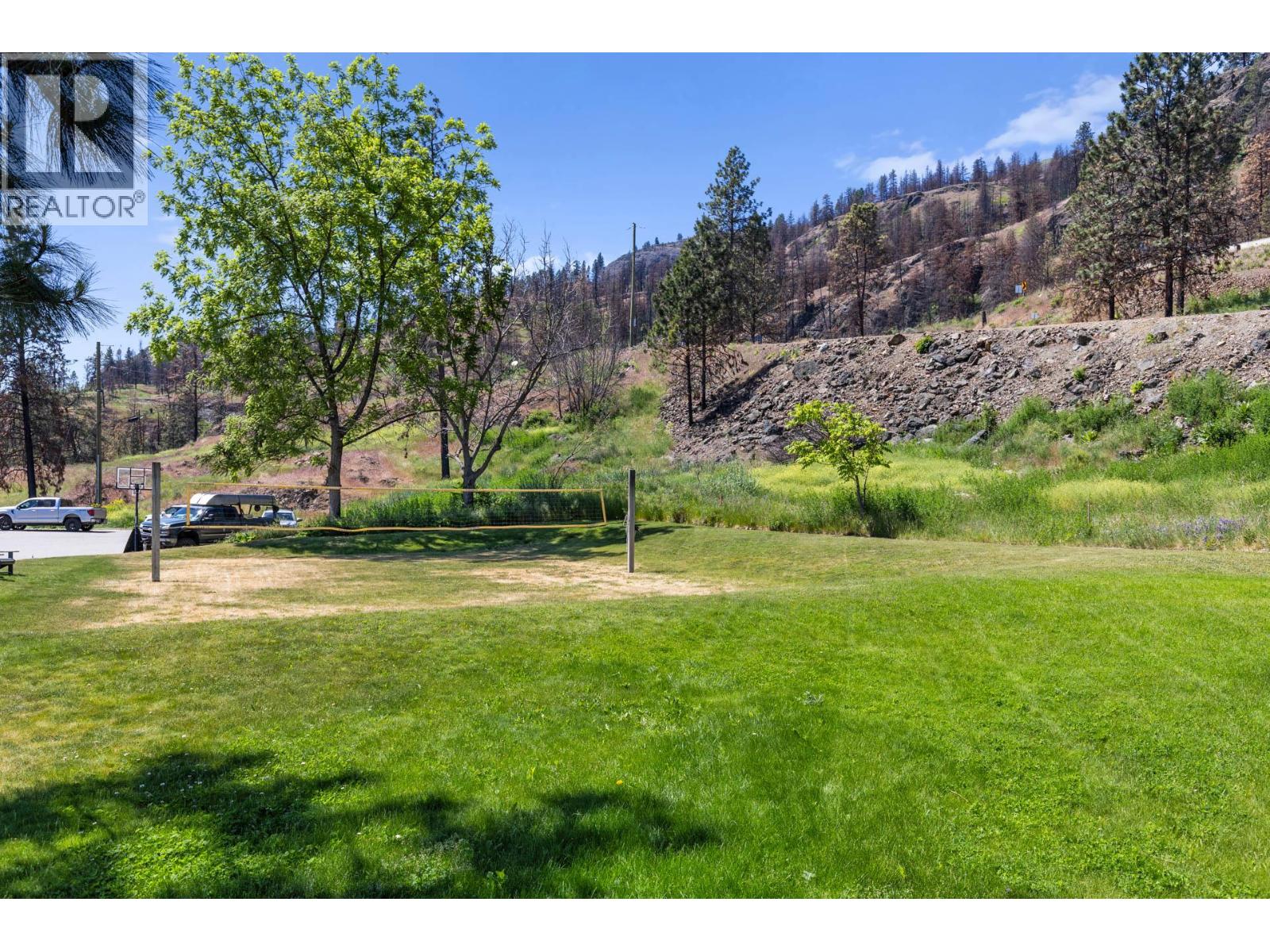  695 Westside Road North, Kelowna