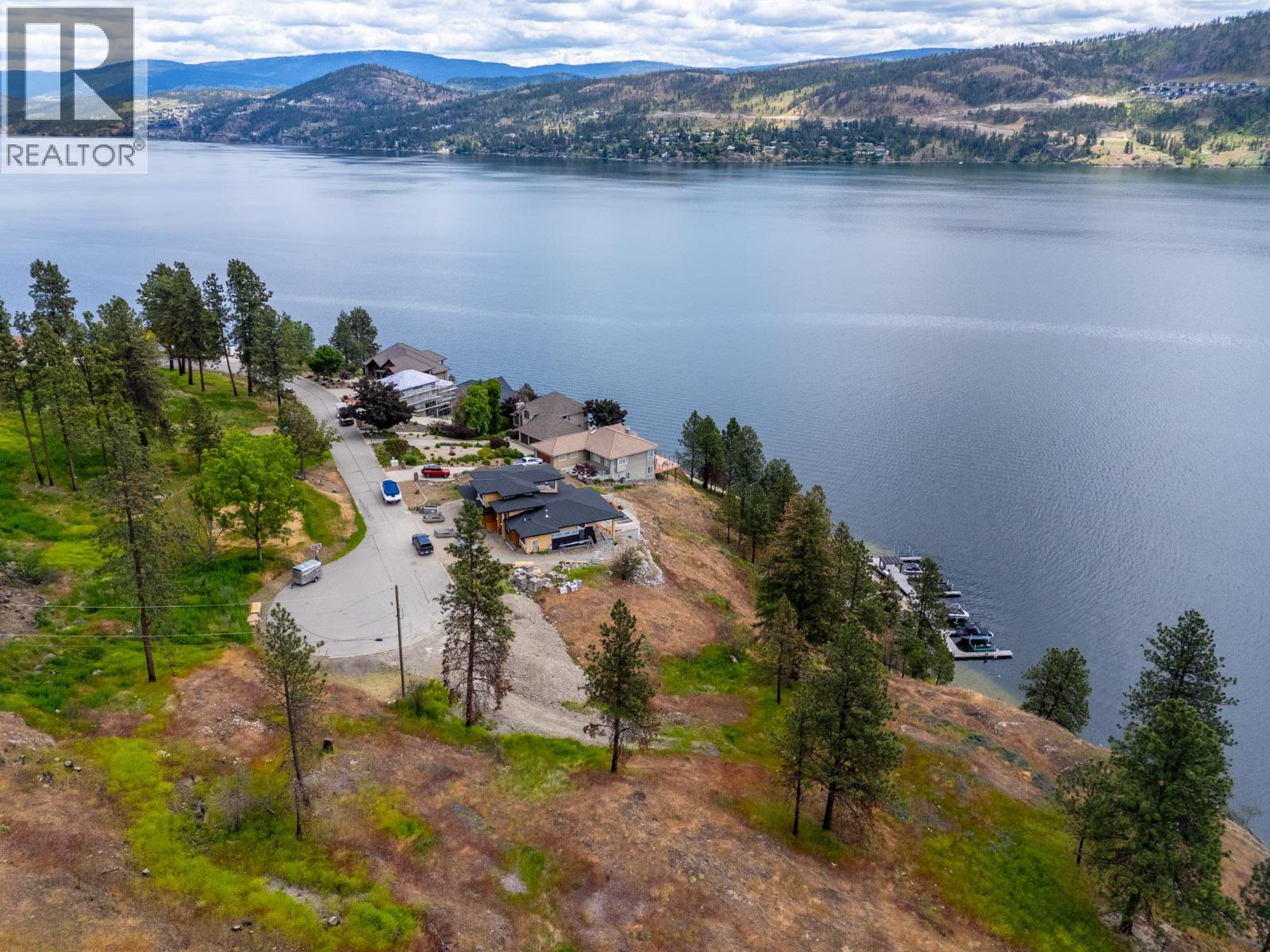  695 Westside Road North, Kelowna