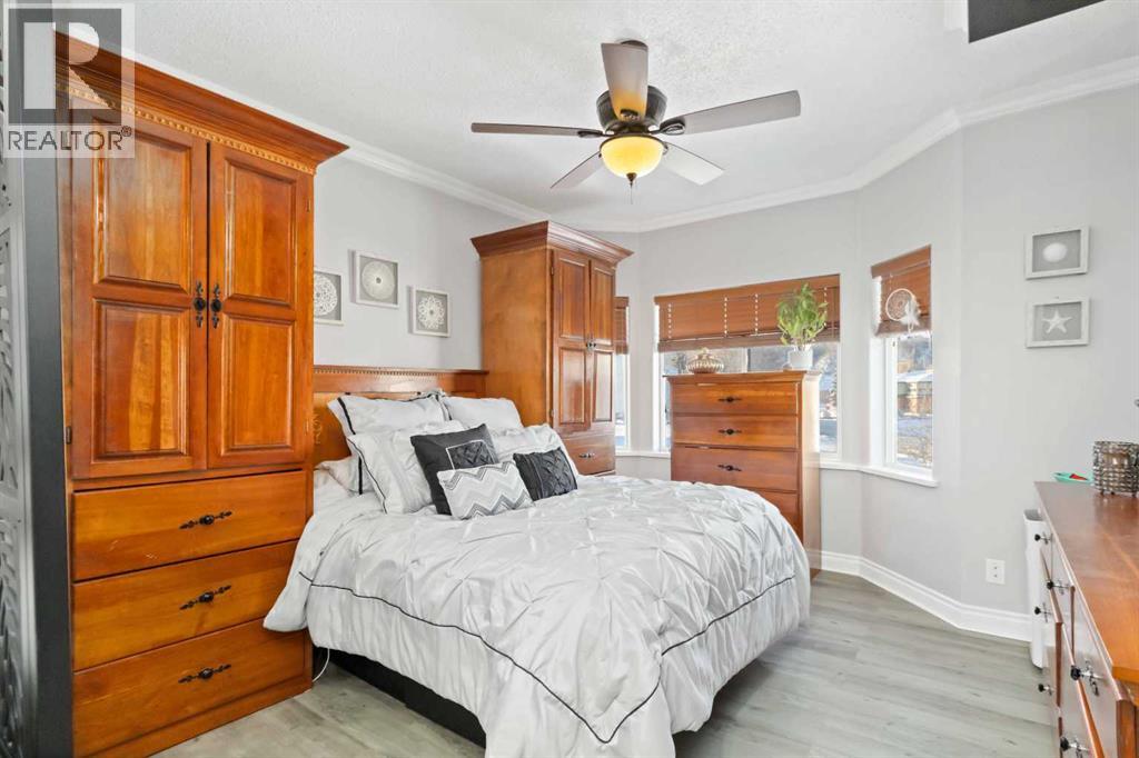 9918 Gordon Avenue, Fort McMurray