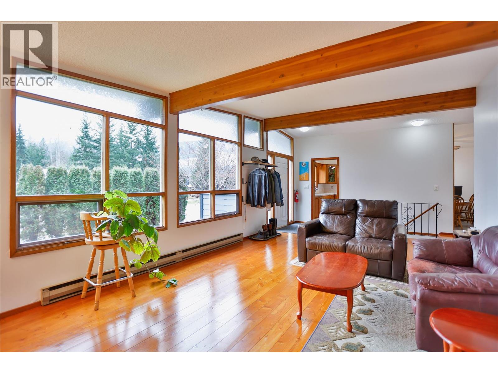 1438 Nichol Road, Revelstoke