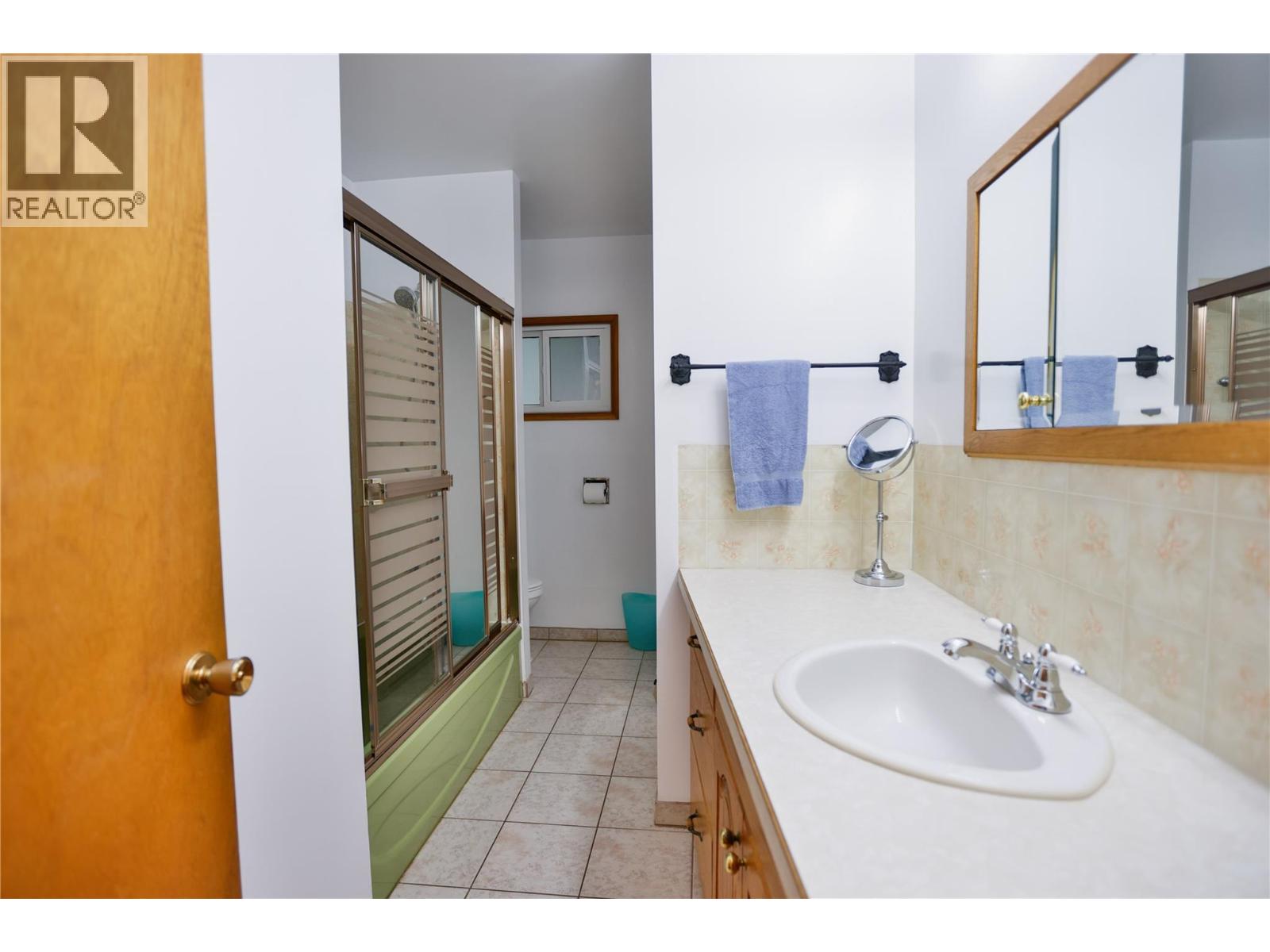 1438 Nichol Road, Revelstoke