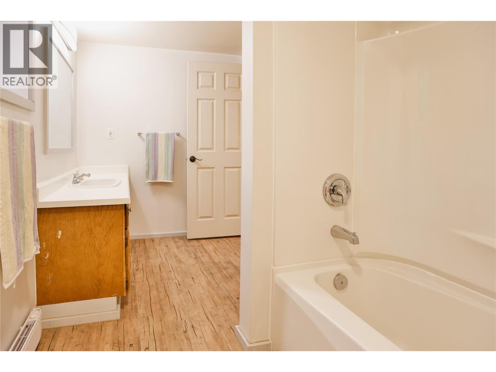 1438 Nichol Road, Revelstoke