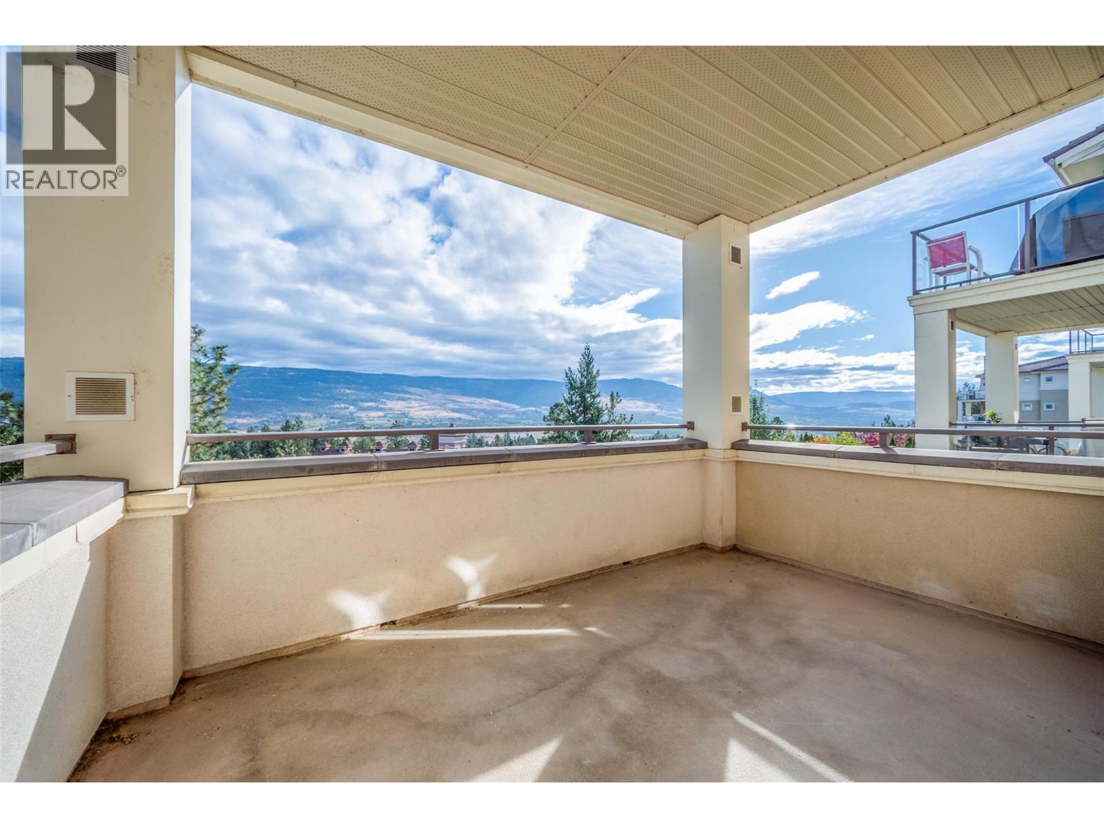 1514 1875 Country Club Drive, Kelowna