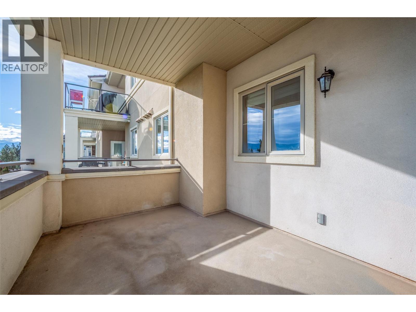 1514 1875 Country Club Drive, Kelowna