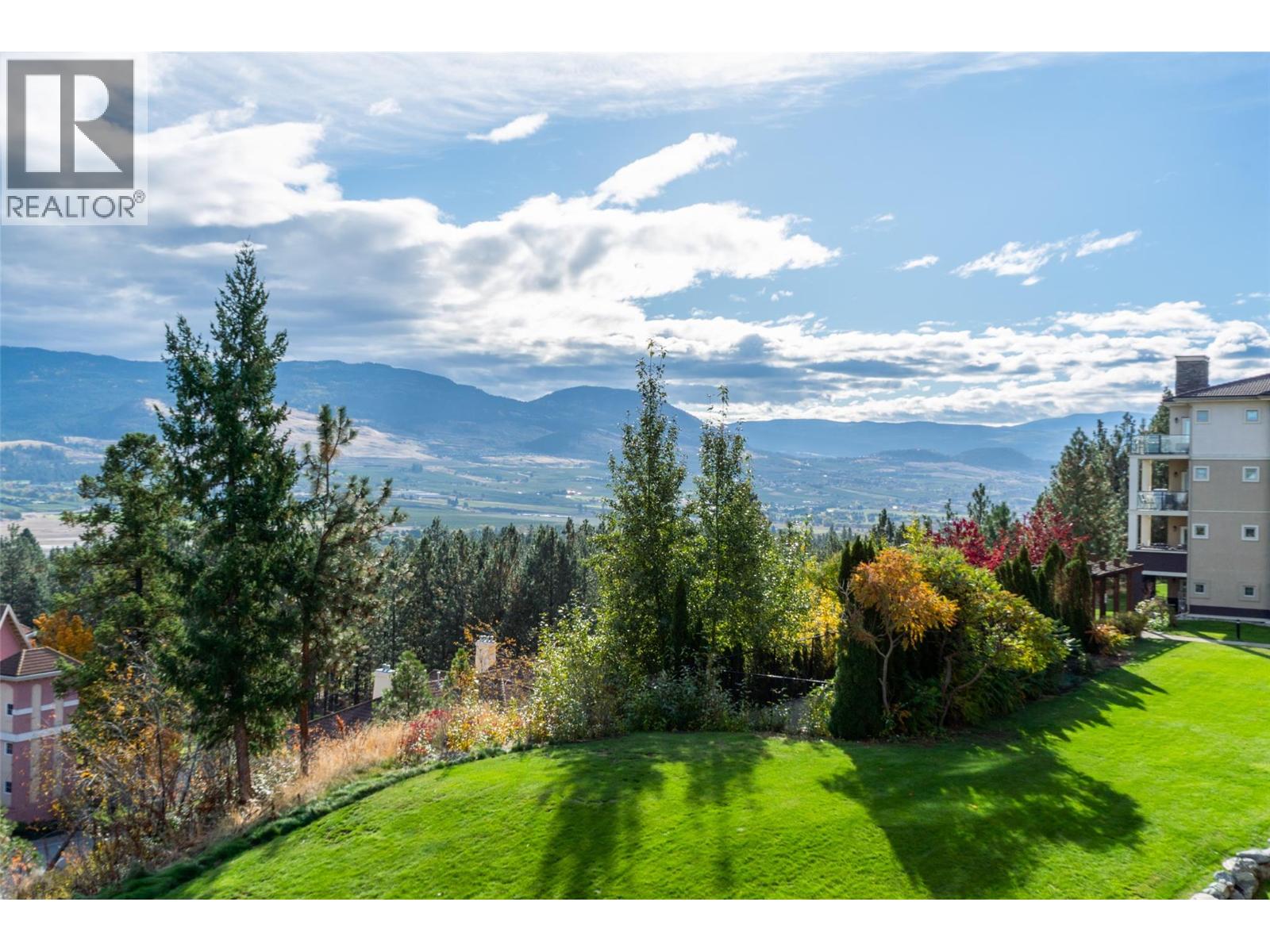 1514 1875 Country Club Drive, Kelowna
