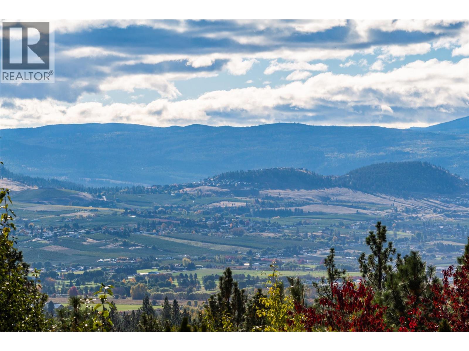 1514 1875 Country Club Drive, Kelowna