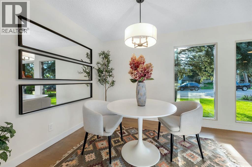 Single Family House 3 Level for Sale in  Midlawn Close SE Midnapore Calgary 