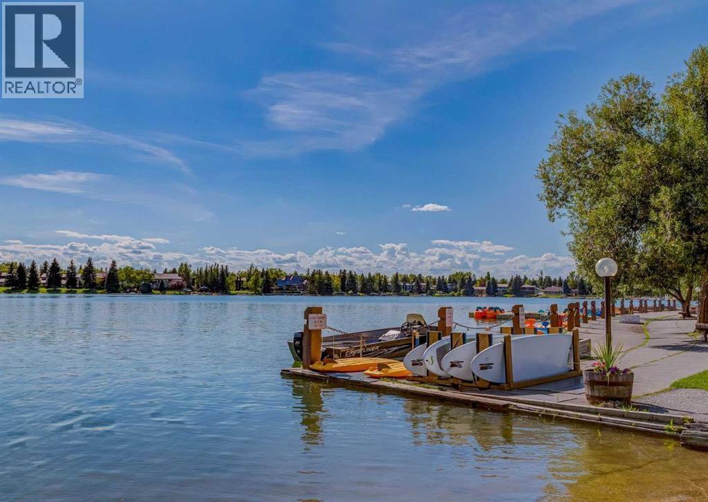 Single Family House 3 Level for Sale in  Midlawn Close SE Midnapore Calgary 