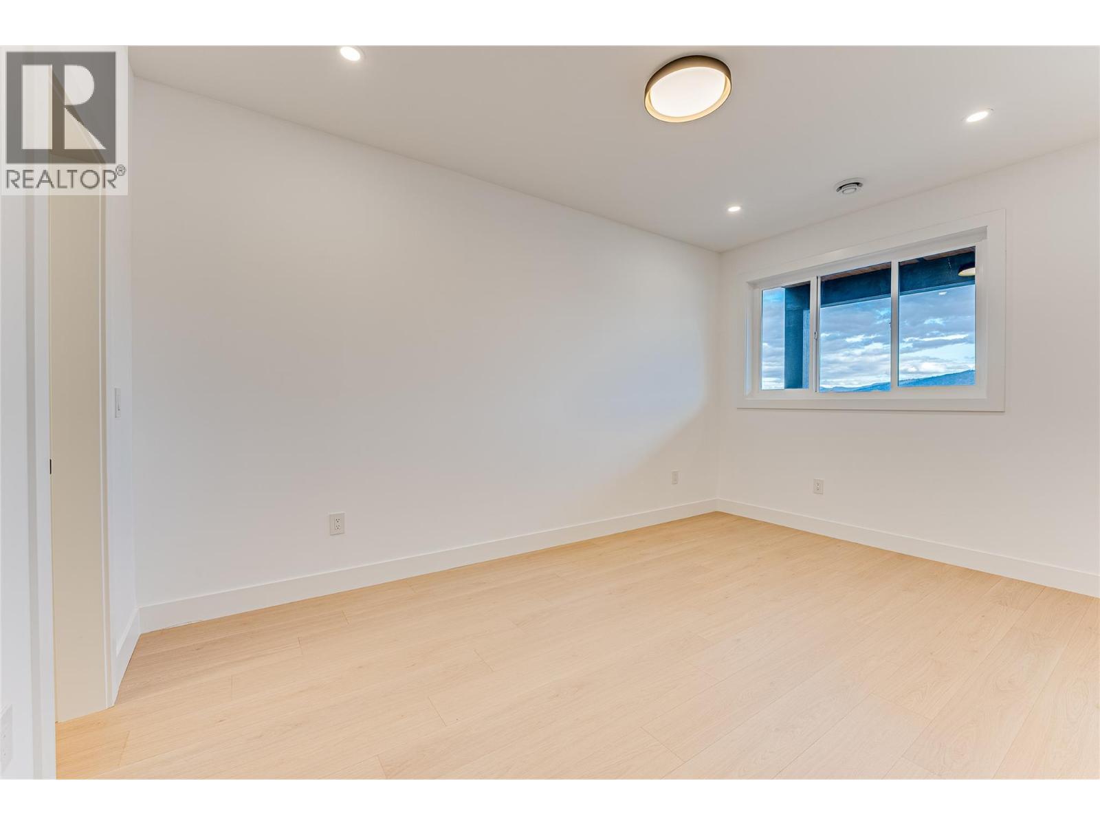  8924 Tavistock Road, Vernon