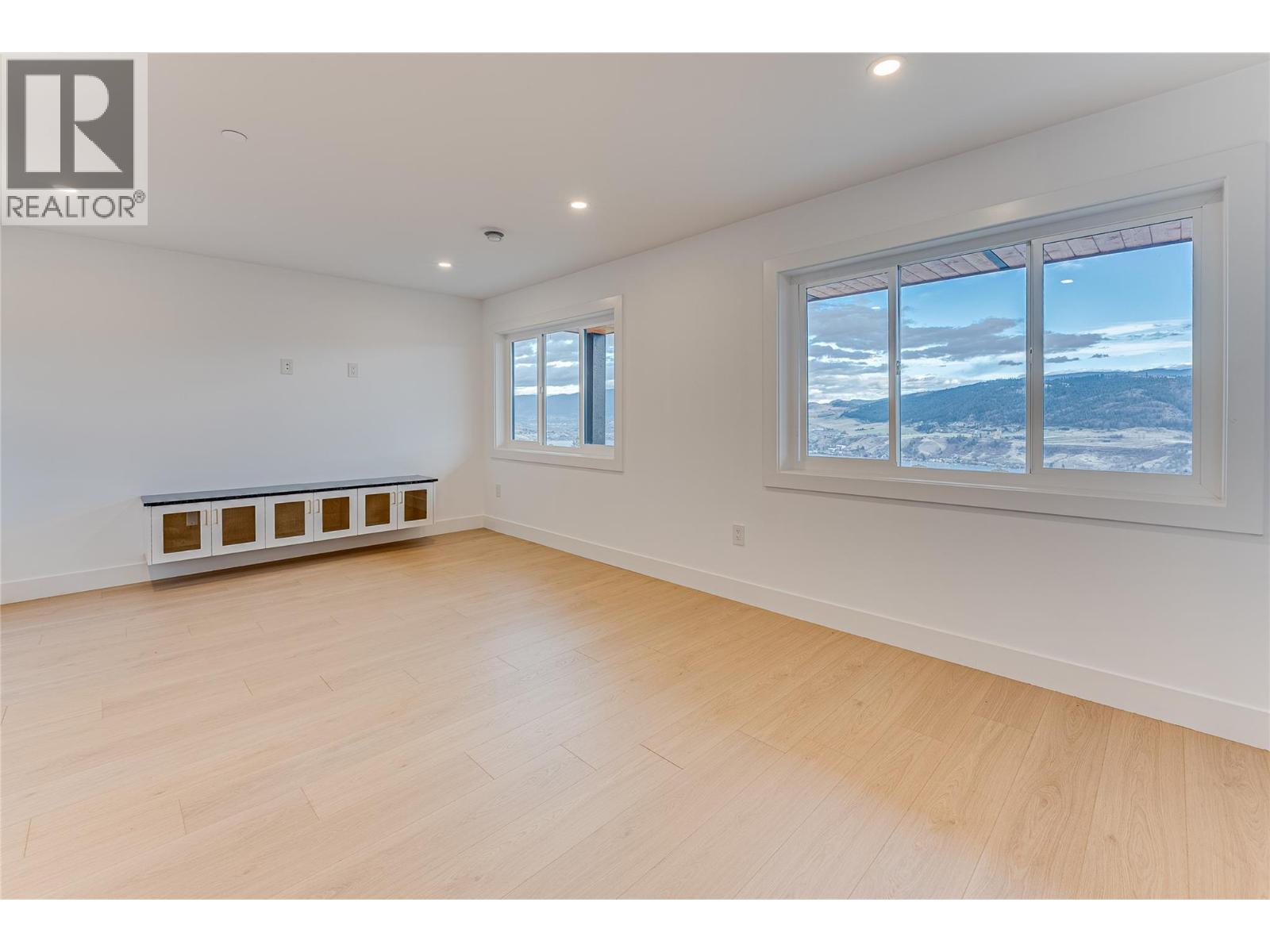  8924 Tavistock Road, Vernon