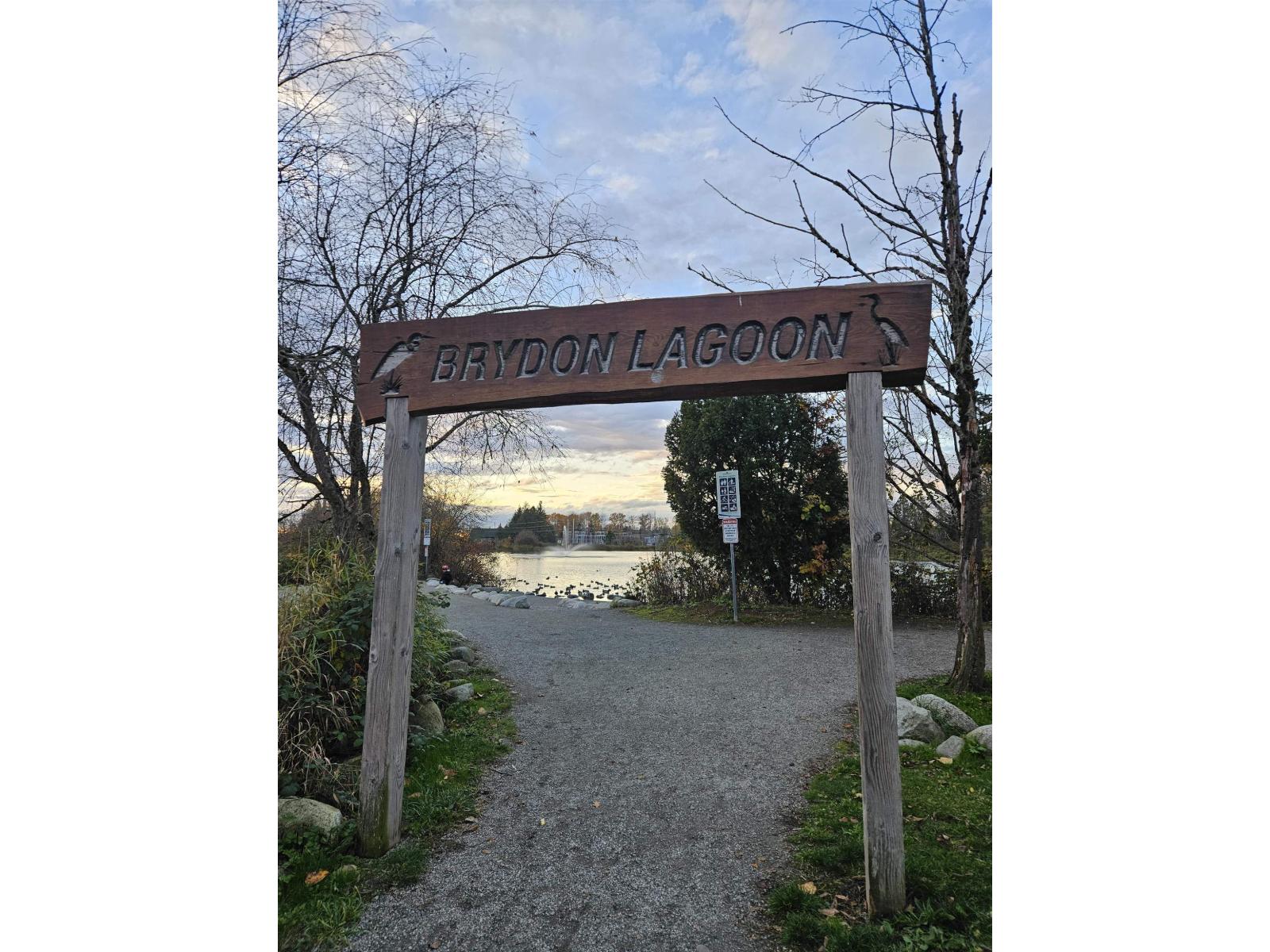 5345 199 STREET, Langley