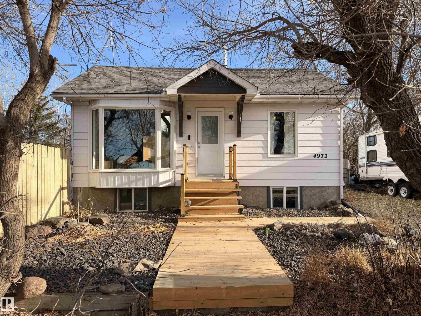 4972 CENTRE ST, New Sarepta