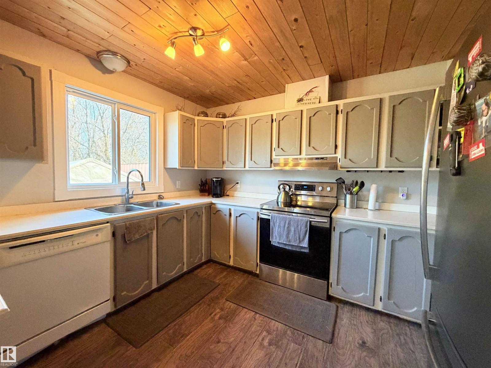 4972 CENTRE ST, New Sarepta