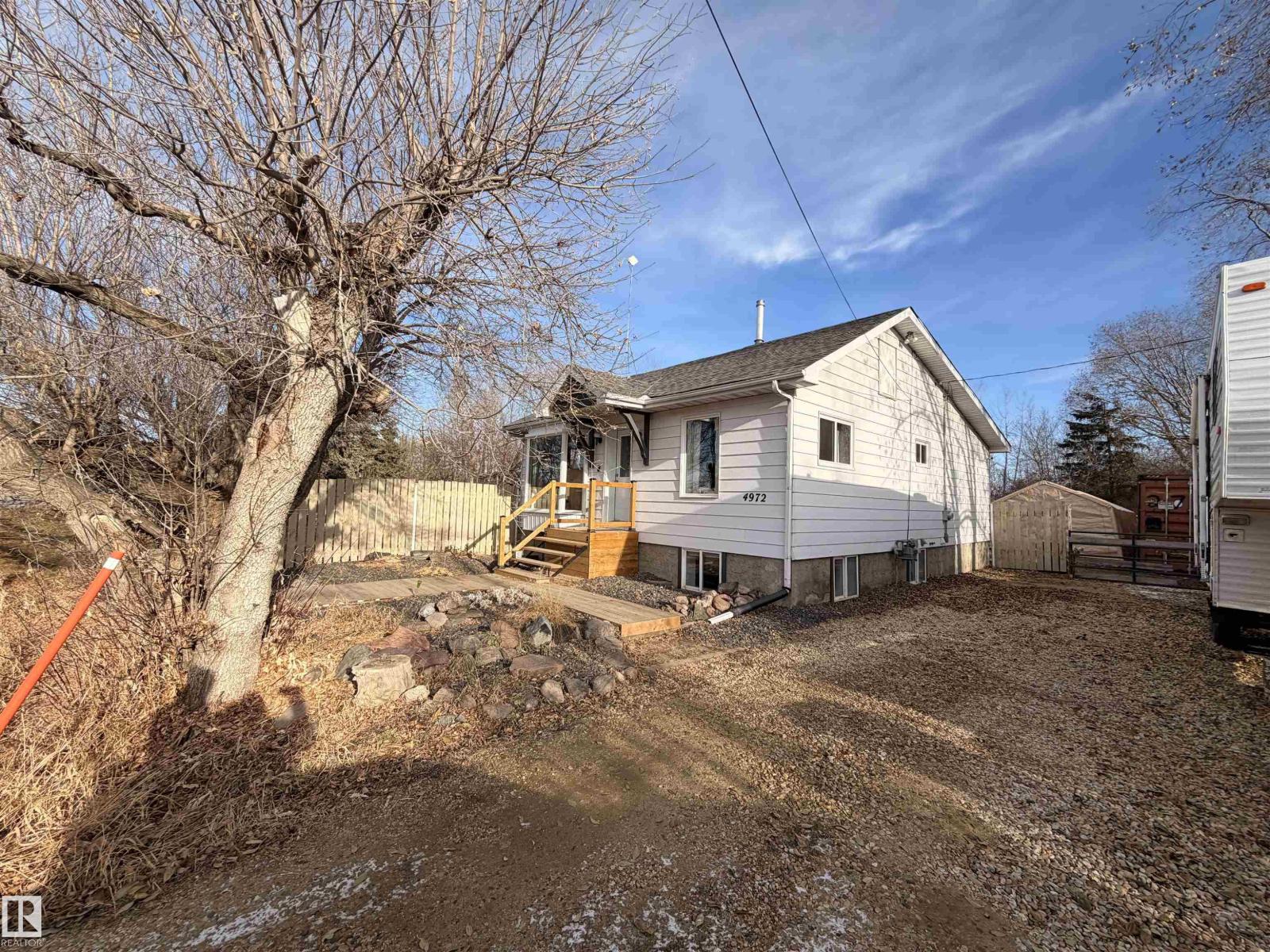 4972 CENTRE ST, New Sarepta