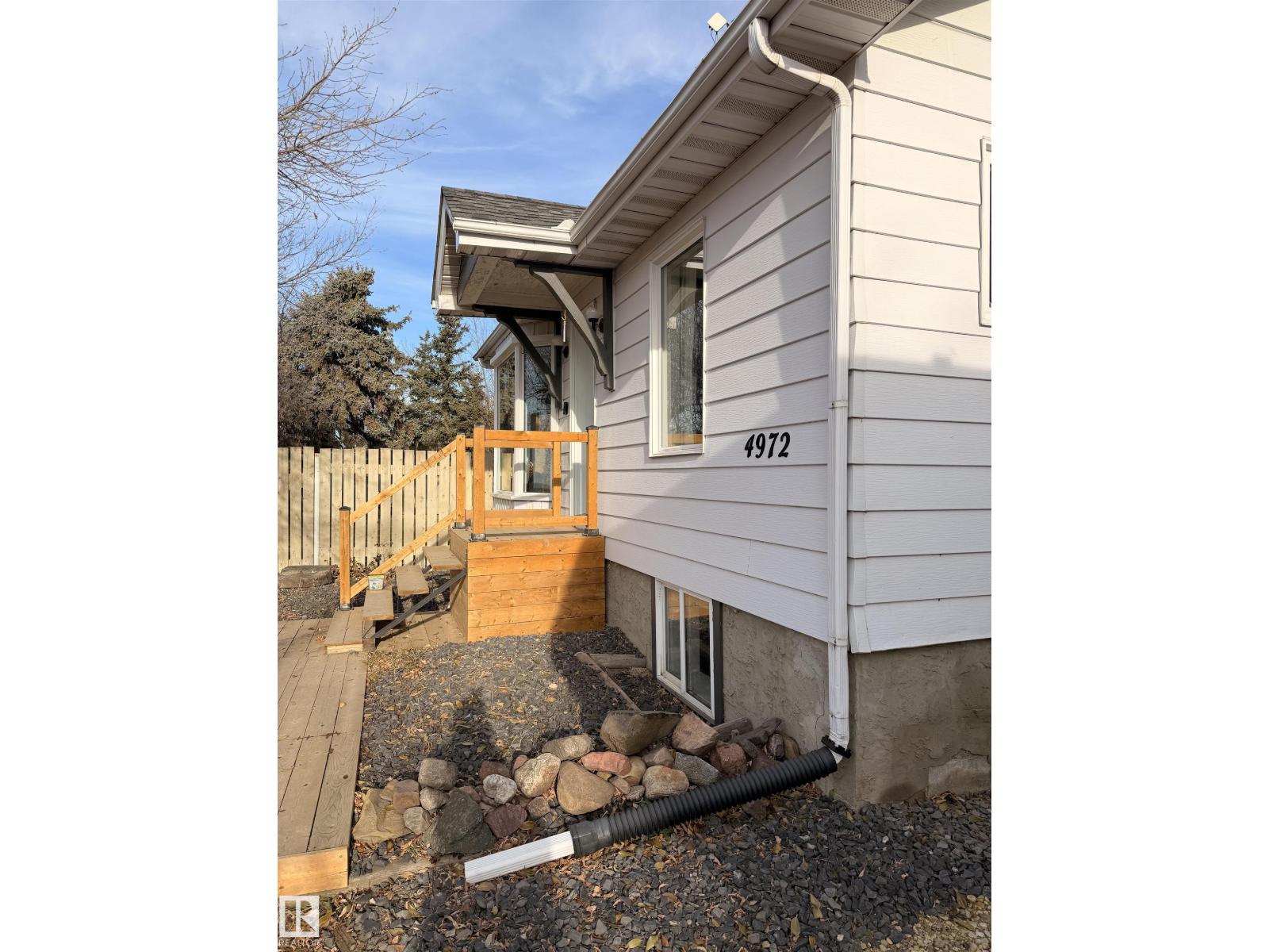 4972 CENTRE ST, New Sarepta