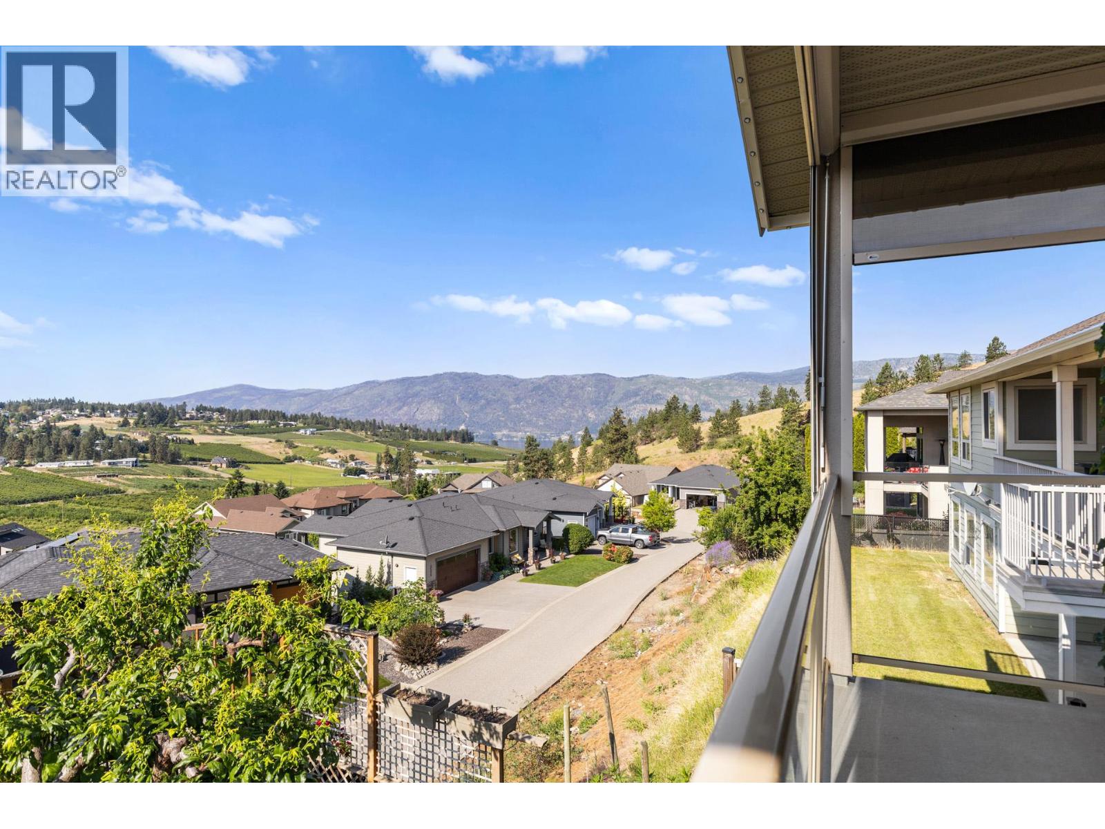  2591 Lake Breeze Court, Lake Country