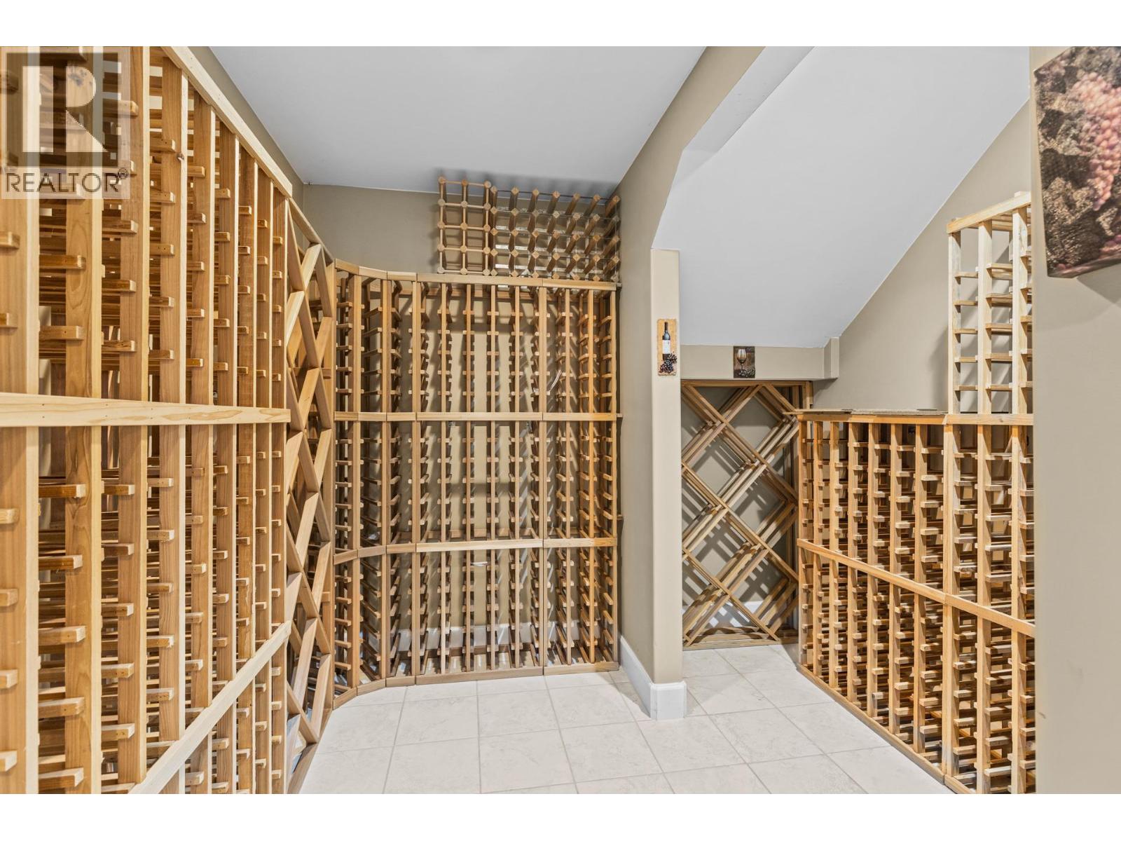  2591 Lake Breeze Court, Lake Country