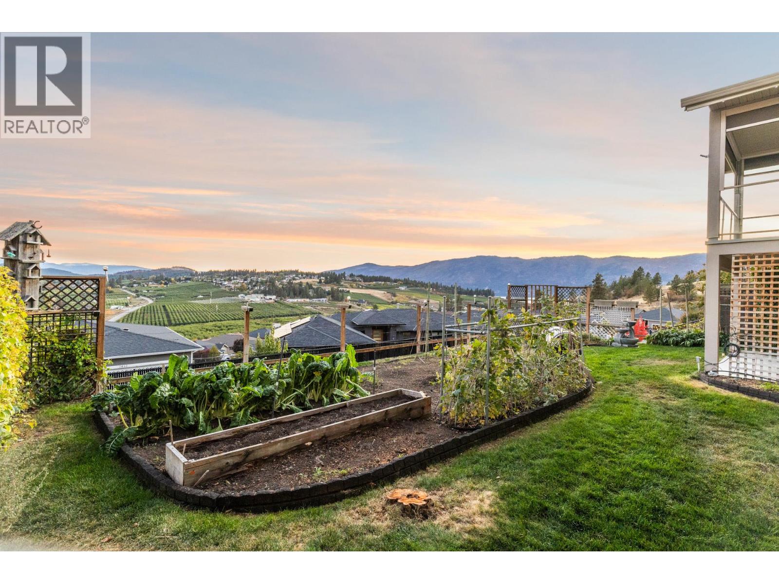  2591 Lake Breeze Court, Lake Country