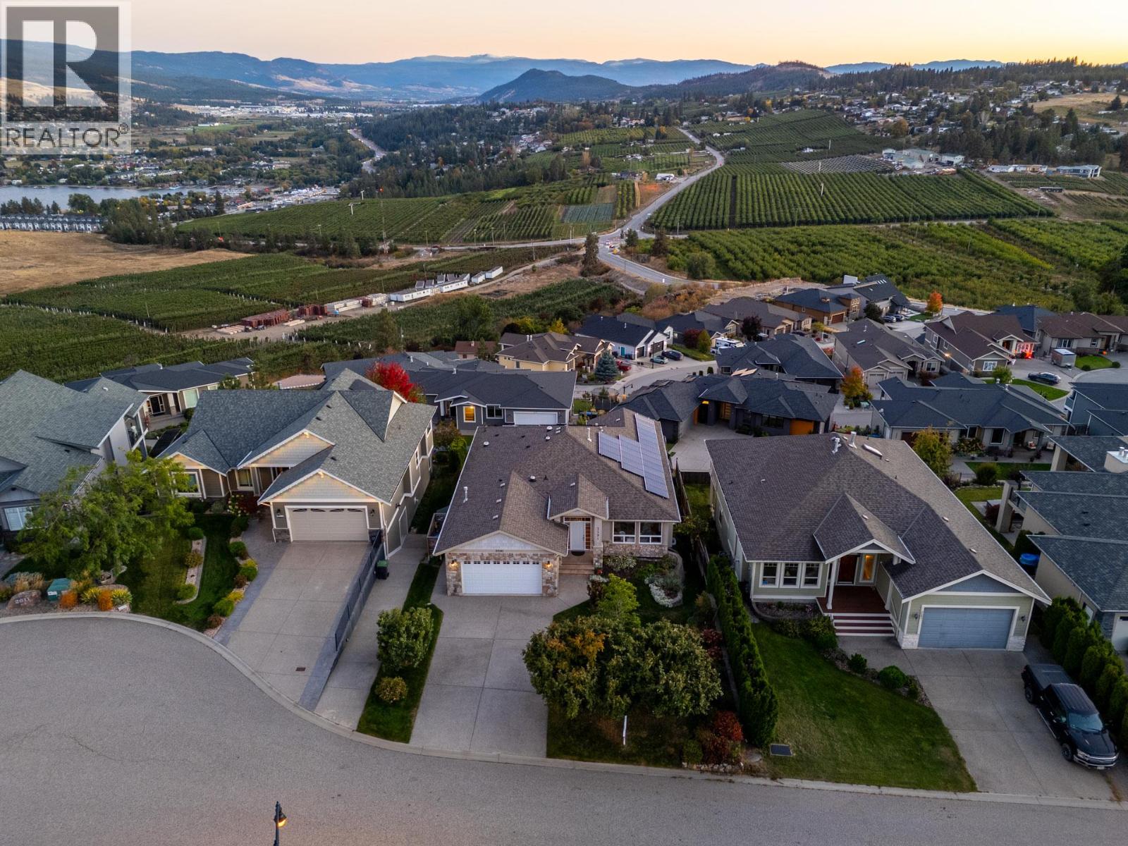  2591 Lake Breeze Court, Lake Country